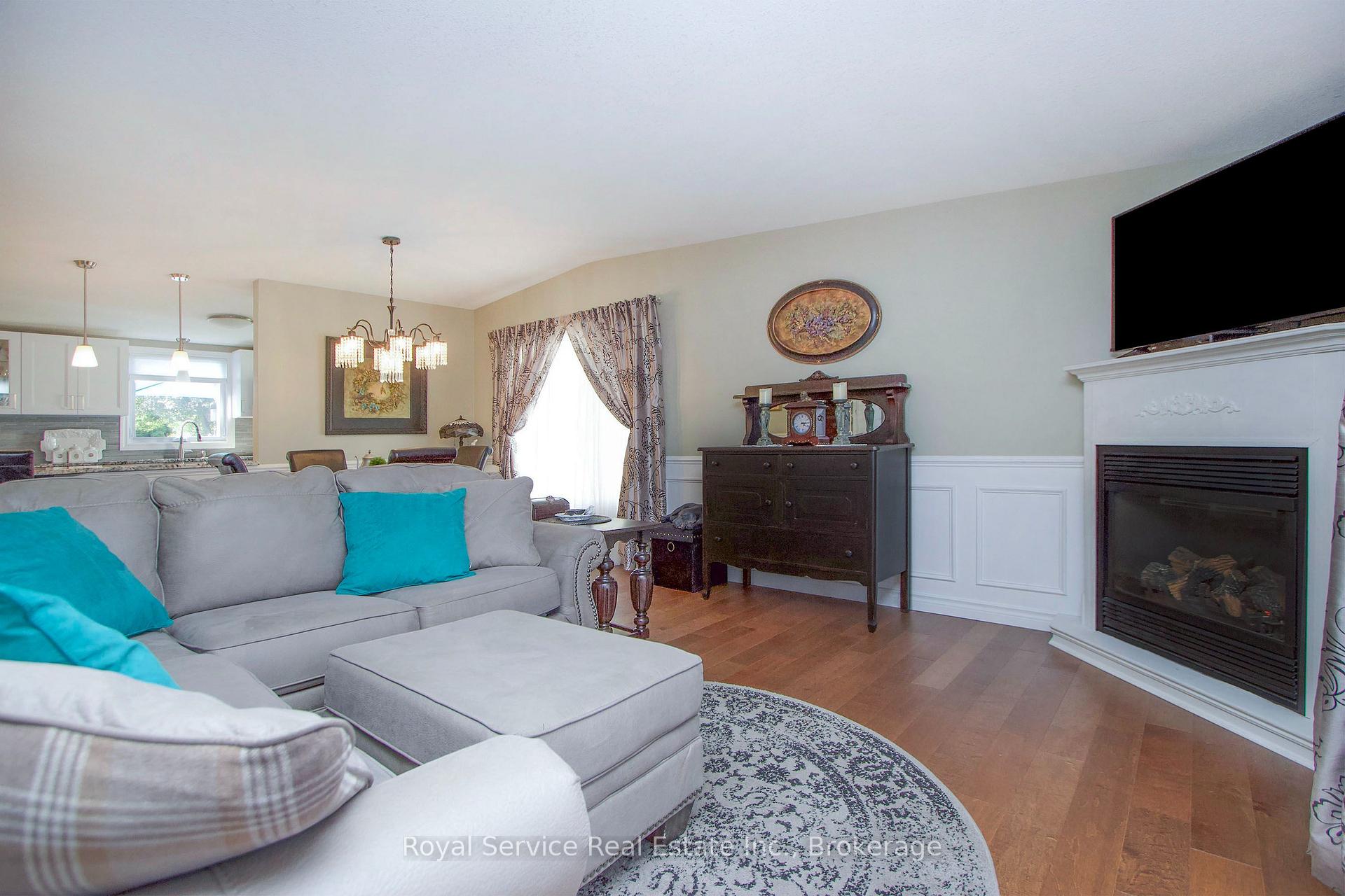 Photo 6 of 27 Cornerbrook Court, Clarington, Newcastle — HOMEH