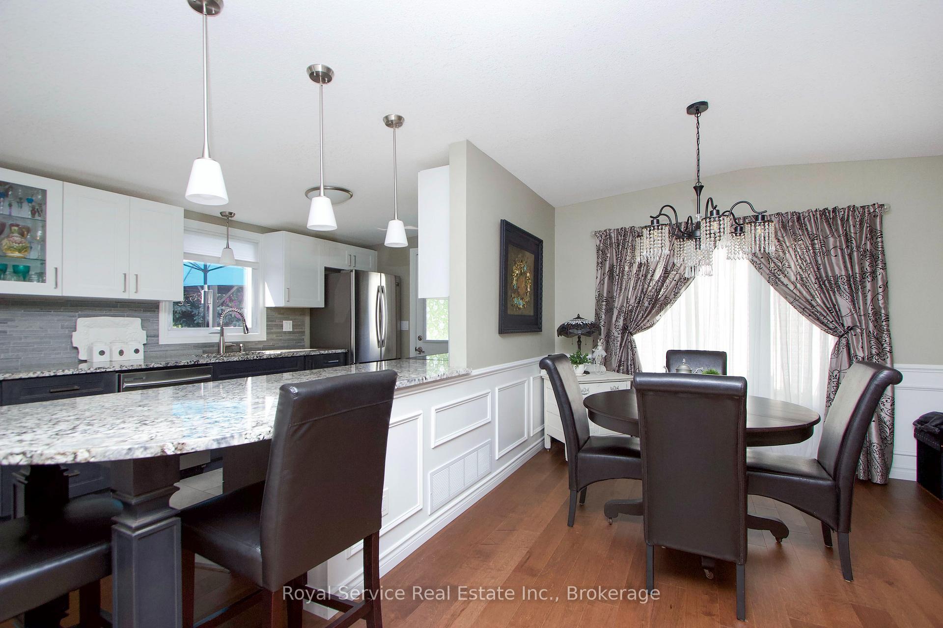 Photo 10 of 27 Cornerbrook Court, Clarington, Newcastle — HOMEH