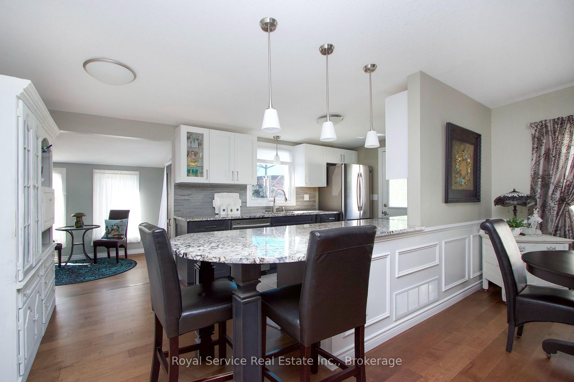 Photo 11 of 27 Cornerbrook Court, Clarington, Newcastle — HOMEH