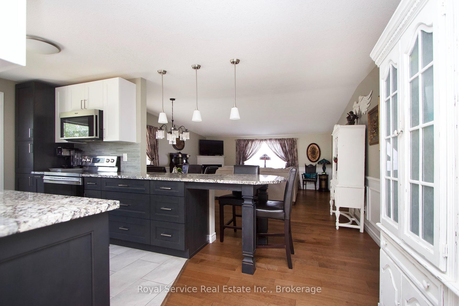 Photo 17 of 27 Cornerbrook Court, Clarington, Newcastle — HOMEH