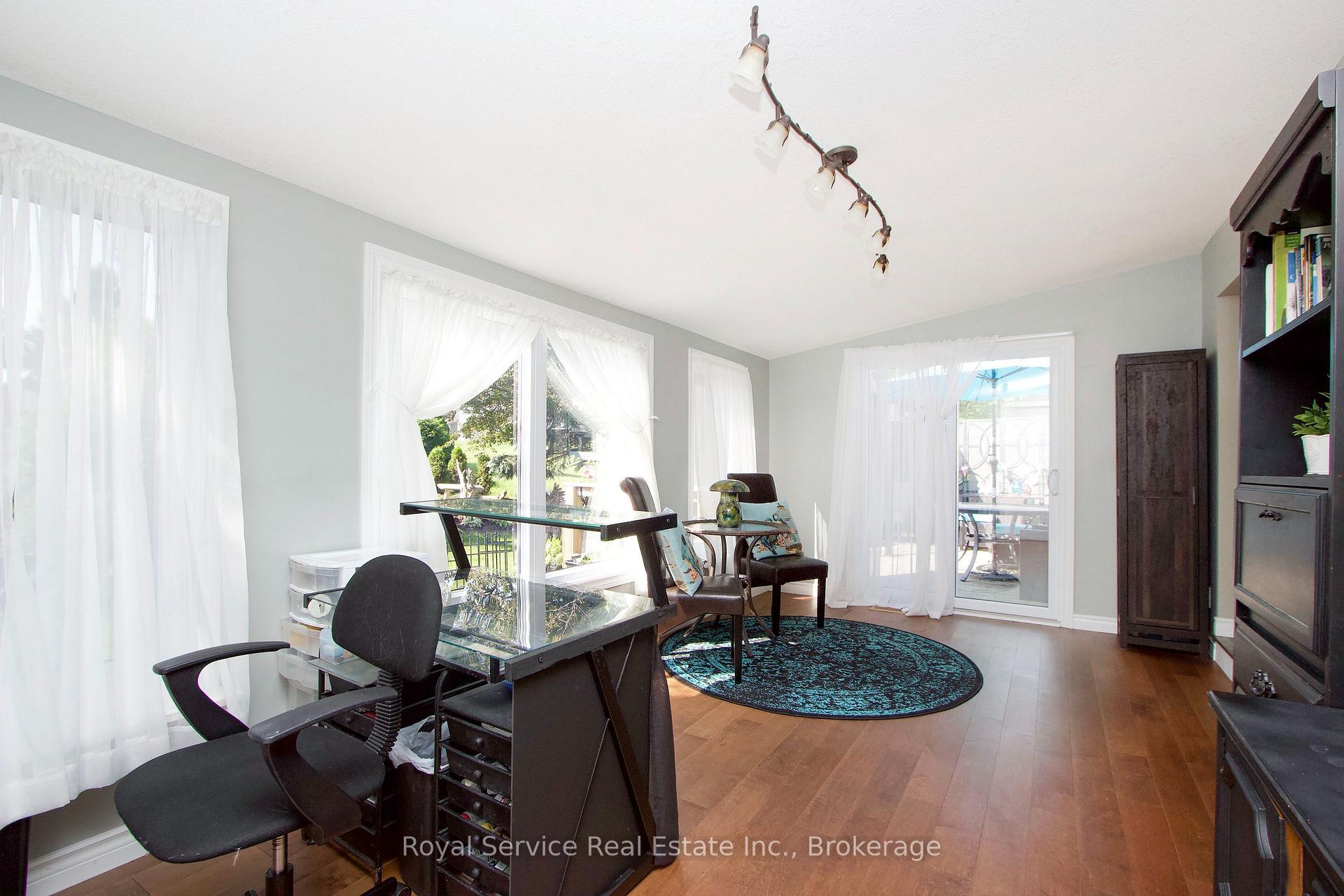 Photo 20 of 27 Cornerbrook Court, Clarington, Newcastle — HOMEH
