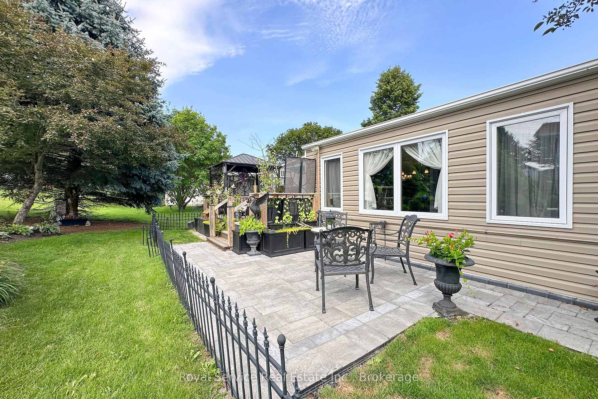 Photo 33 of 27 Cornerbrook Court, Clarington, Newcastle — HOMEH