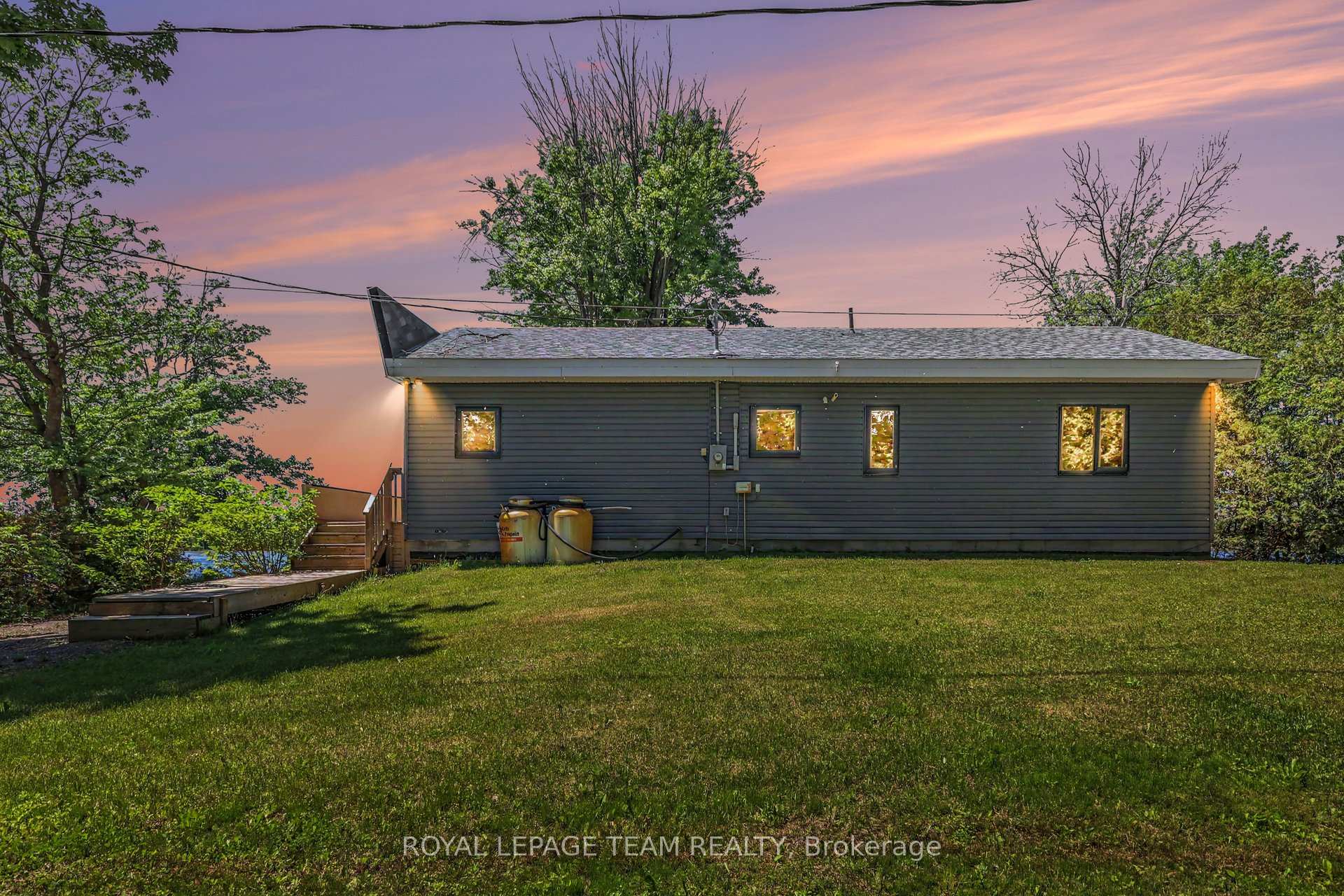 Photo 3 of 5066K Lorne Bridge Road, Ottawa, Osgoode — HOMEH
