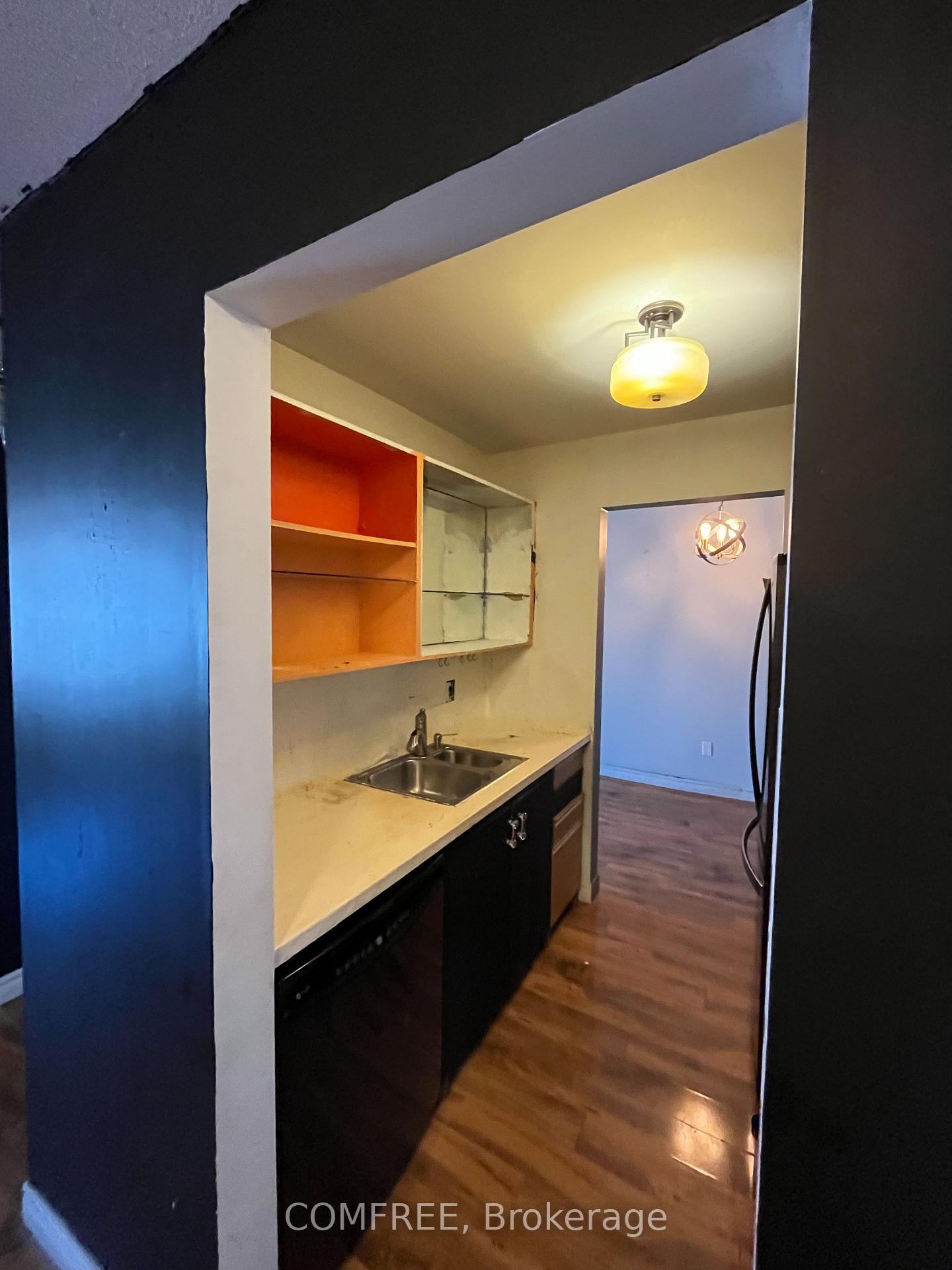 Photo 3 of Unit 41, 136 Conway Drive, London, South X — HOMEH