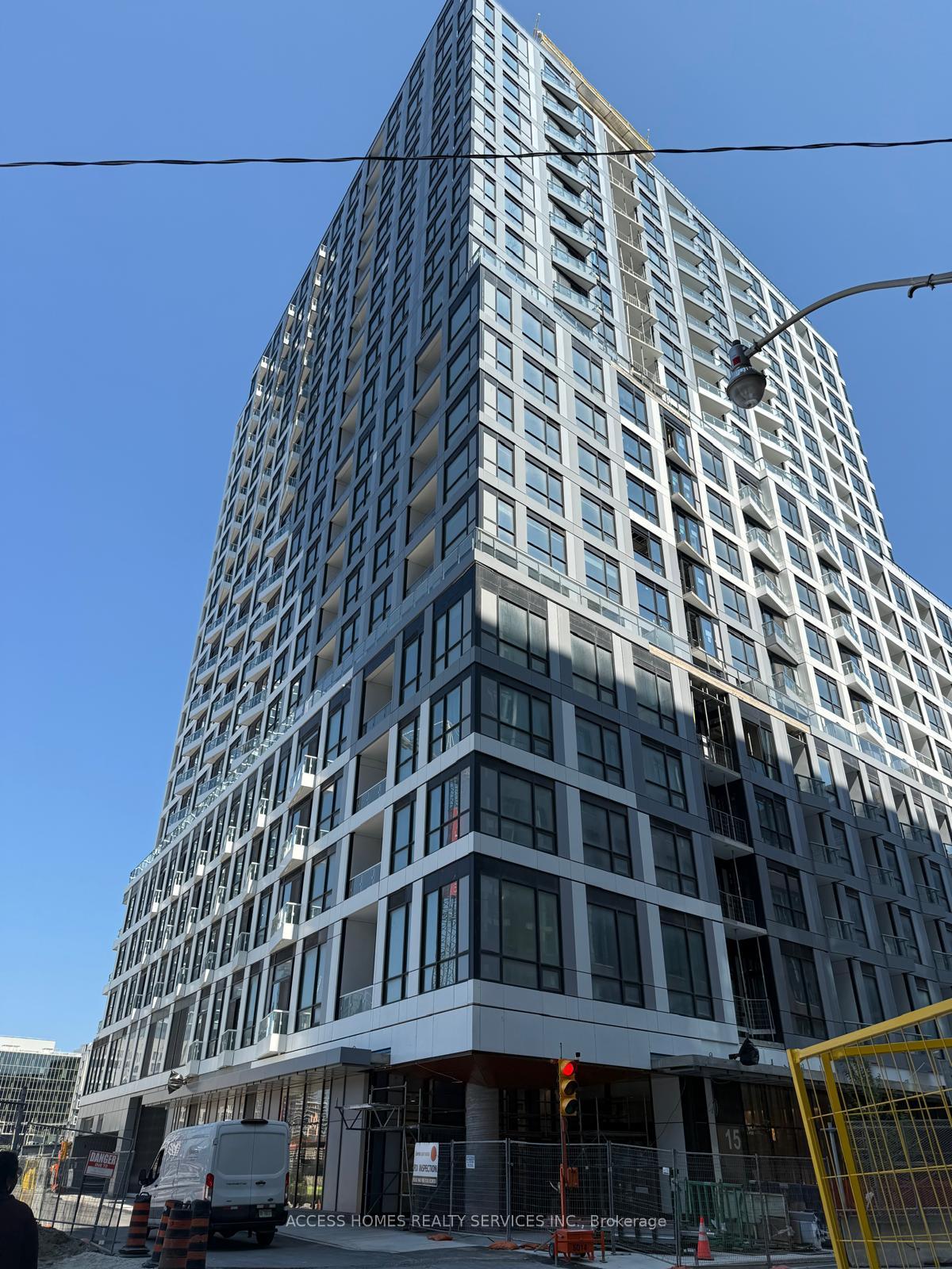 Front of Unit 412, 15 Richardson Street