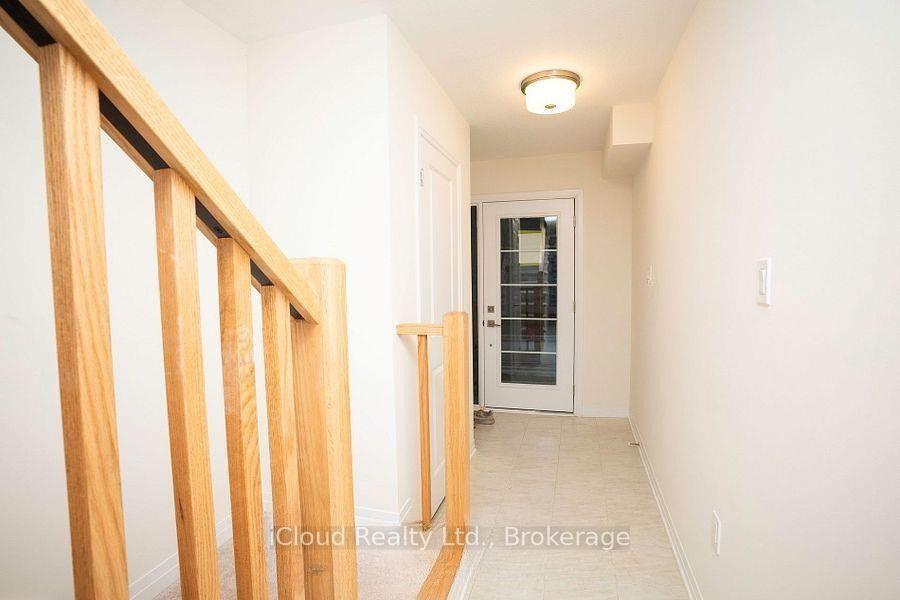 Photo 2 of 84 Fieldridge Crescent, Brampton, Sandringham-Wellington North — HOMEH