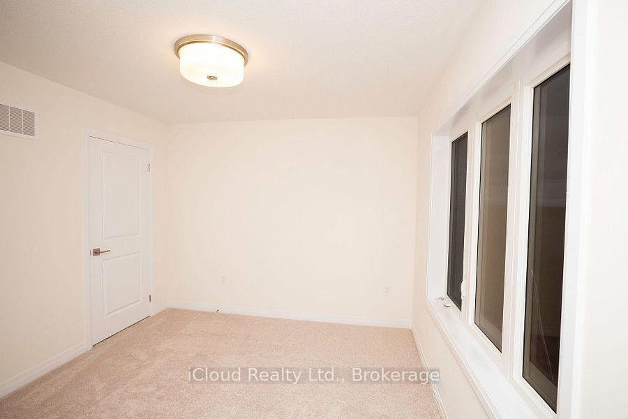 Photo 8 of 84 Fieldridge Crescent, Brampton, Sandringham-Wellington North — HOMEH