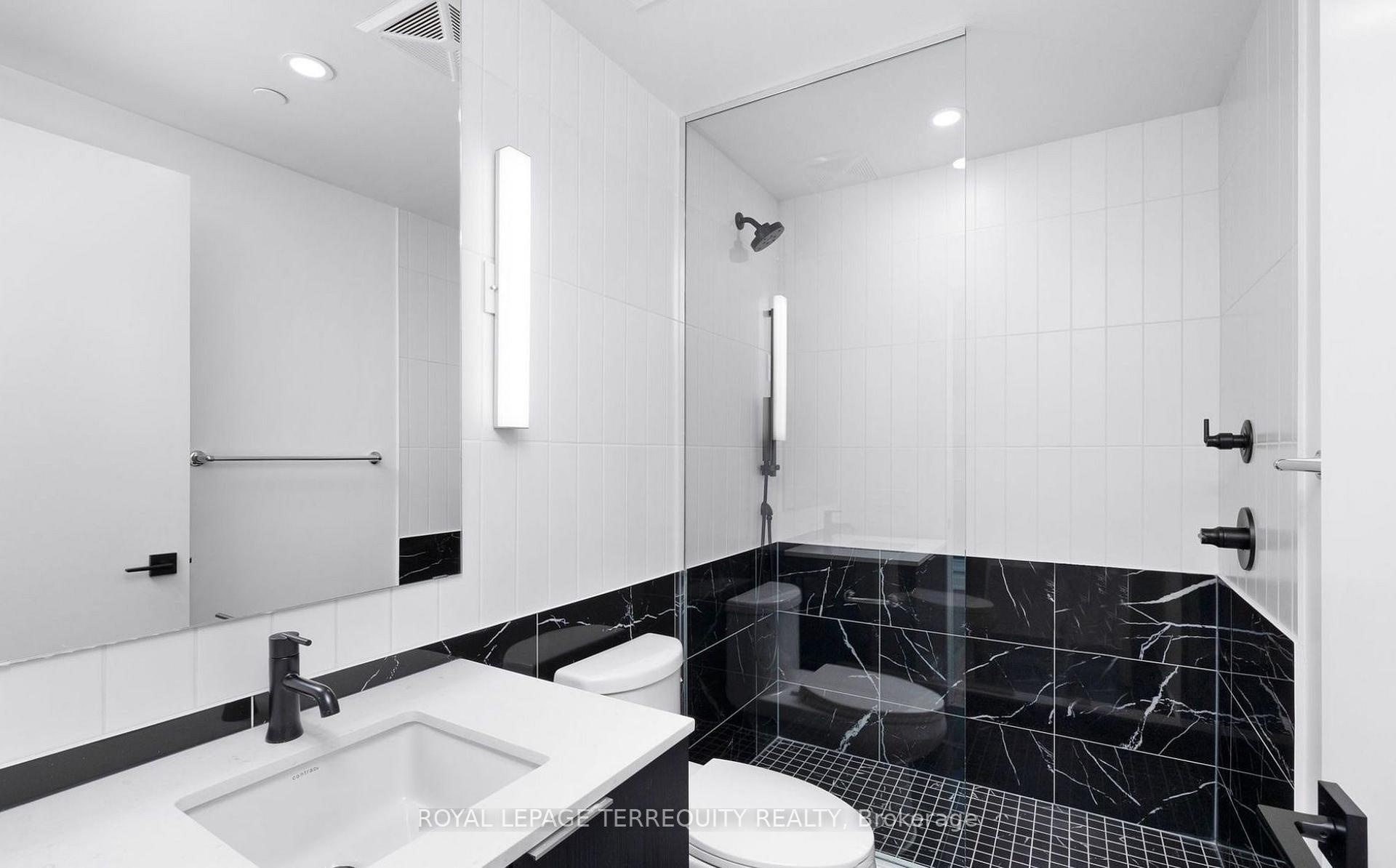 Photo 9 of Unit 4004, 327 King Street W, Toronto, Waterfront Communities — HOMEH