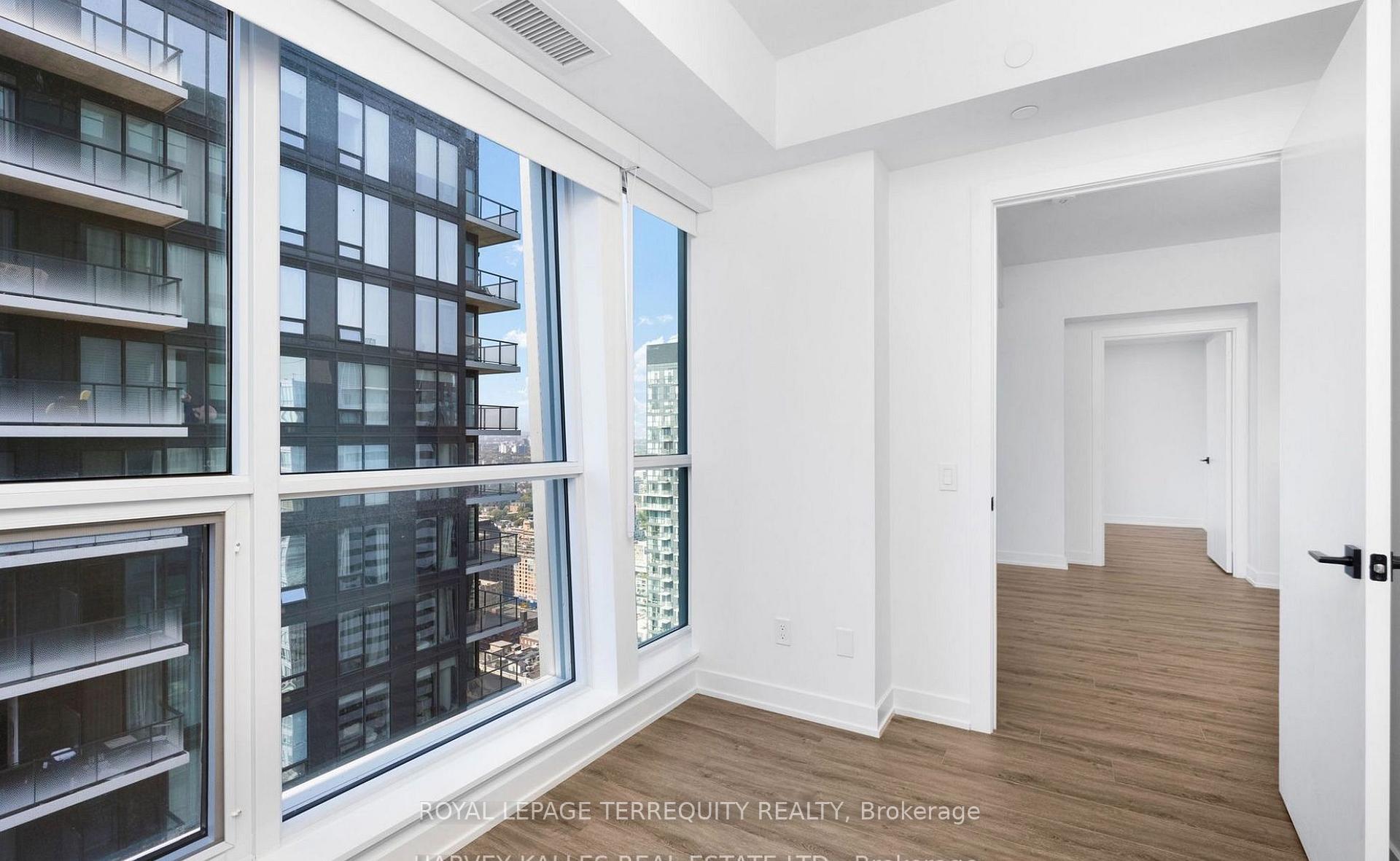 Photo 11 of Unit 4004, 327 King Street W, Toronto, Waterfront Communities — HOMEH