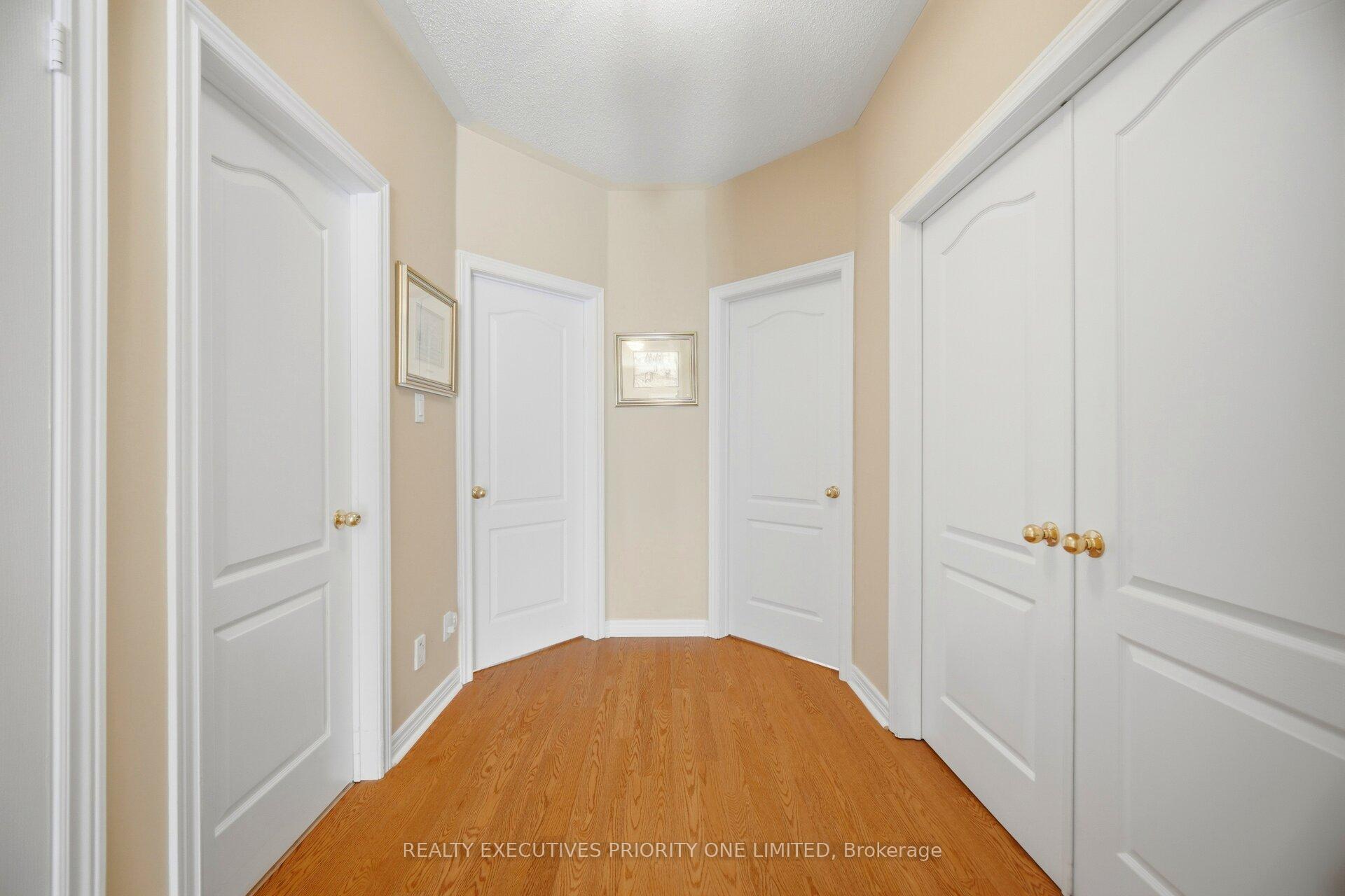 Photo 19 of 10 Bottero Drive, Vaughan, Rural Vaughan — HOMEH