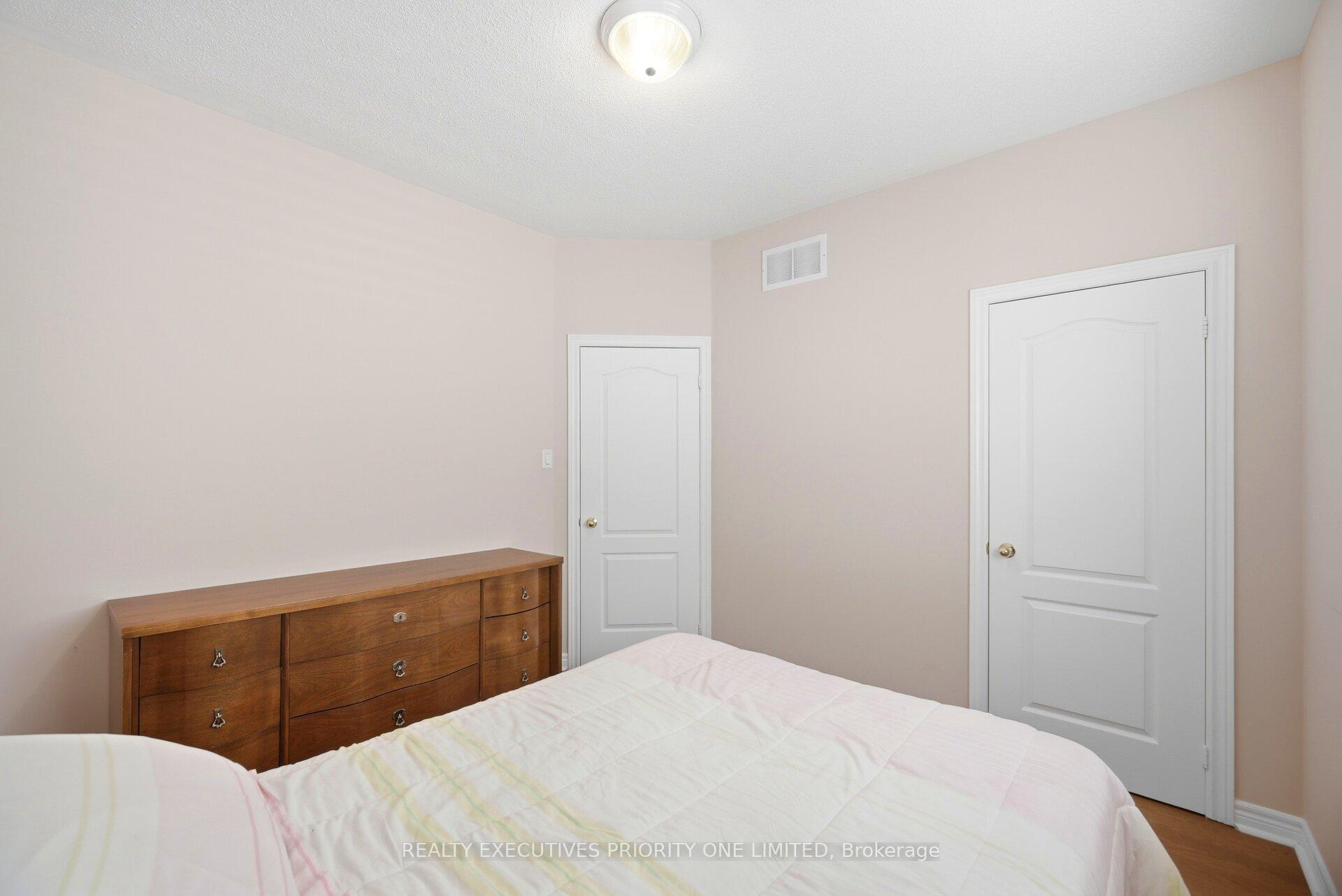 Photo 26 of 10 Bottero Drive, Vaughan, Rural Vaughan — HOMEH