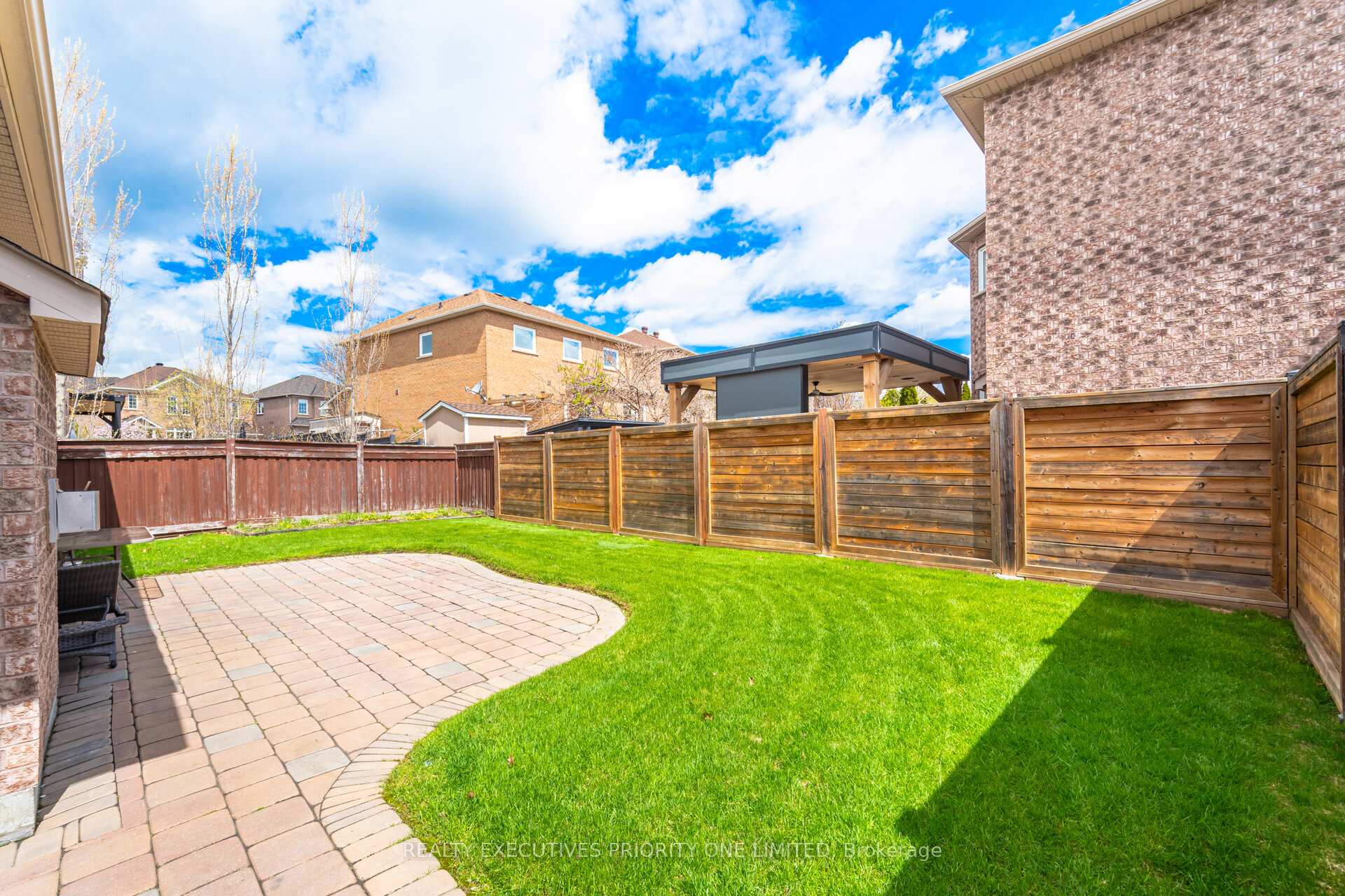 Photo 38 of 10 Bottero Drive, Vaughan, Rural Vaughan — HOMEH