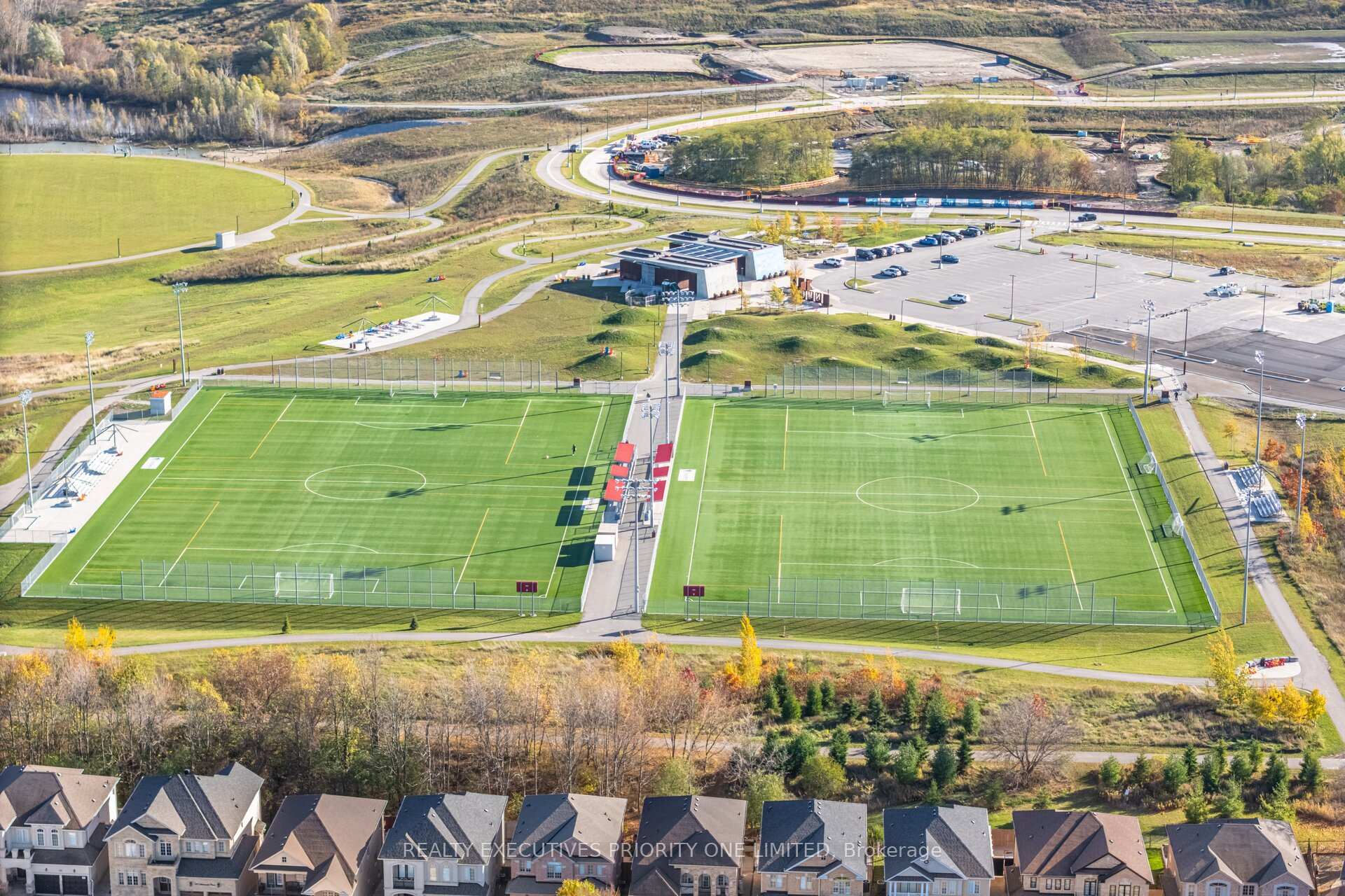 Photo 45 of 10 Bottero Drive, Vaughan, Rural Vaughan — HOMEH