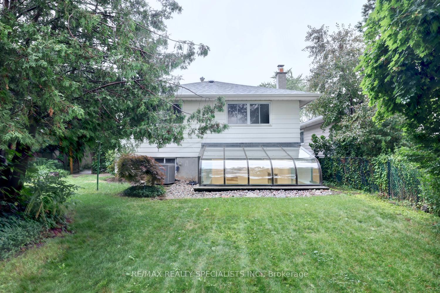 Photo 35 of 2390 Pyramid Crescent, Mississauga, Sheridan — HOMEH