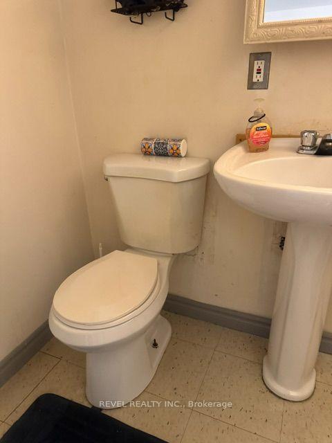 Photo 13 of 393 Pine Street N, Timmins, TNE - Central — HOMEH