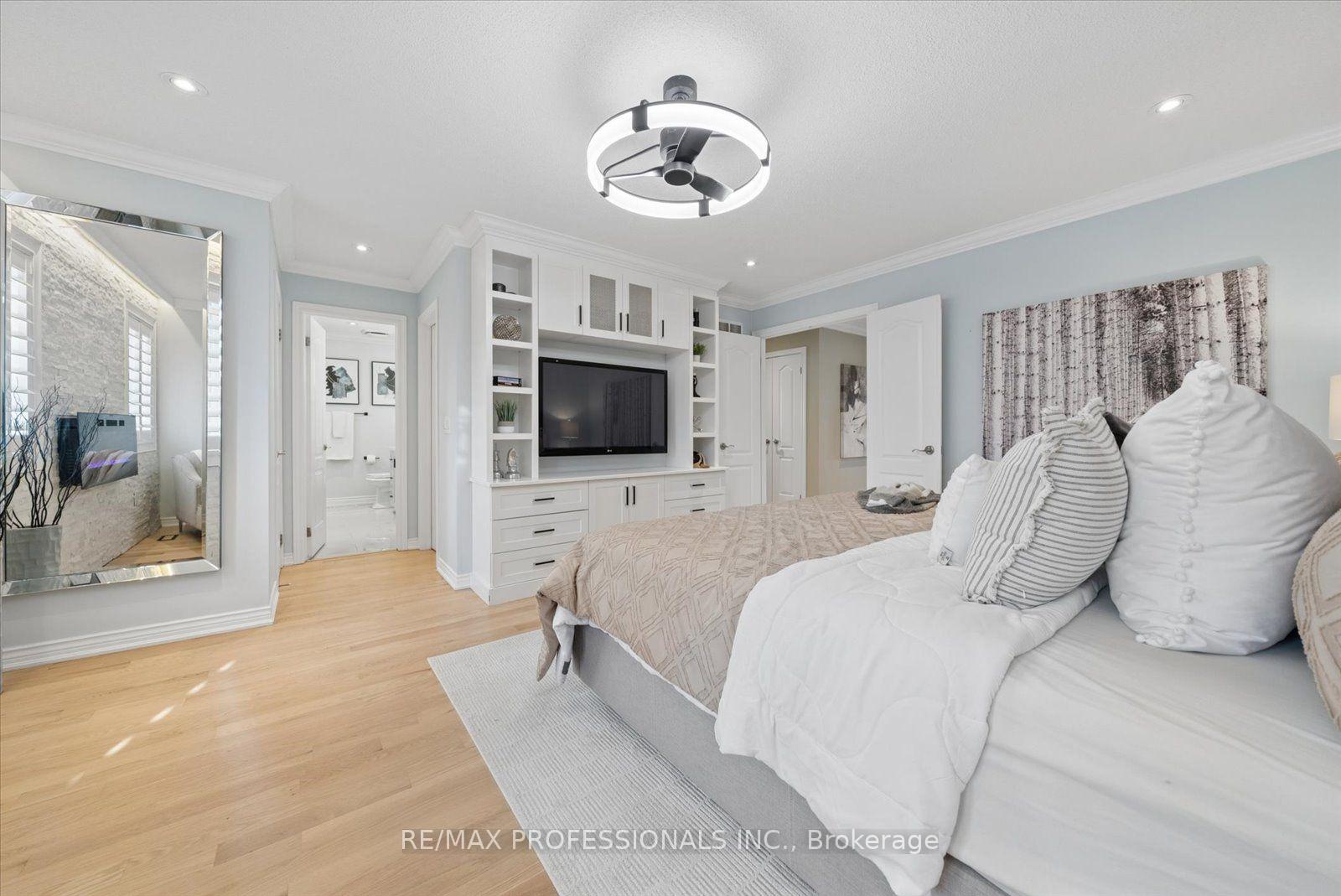 Photo 20 of 28 Roma Drive, Whitby, Williamsburg — HOMEH