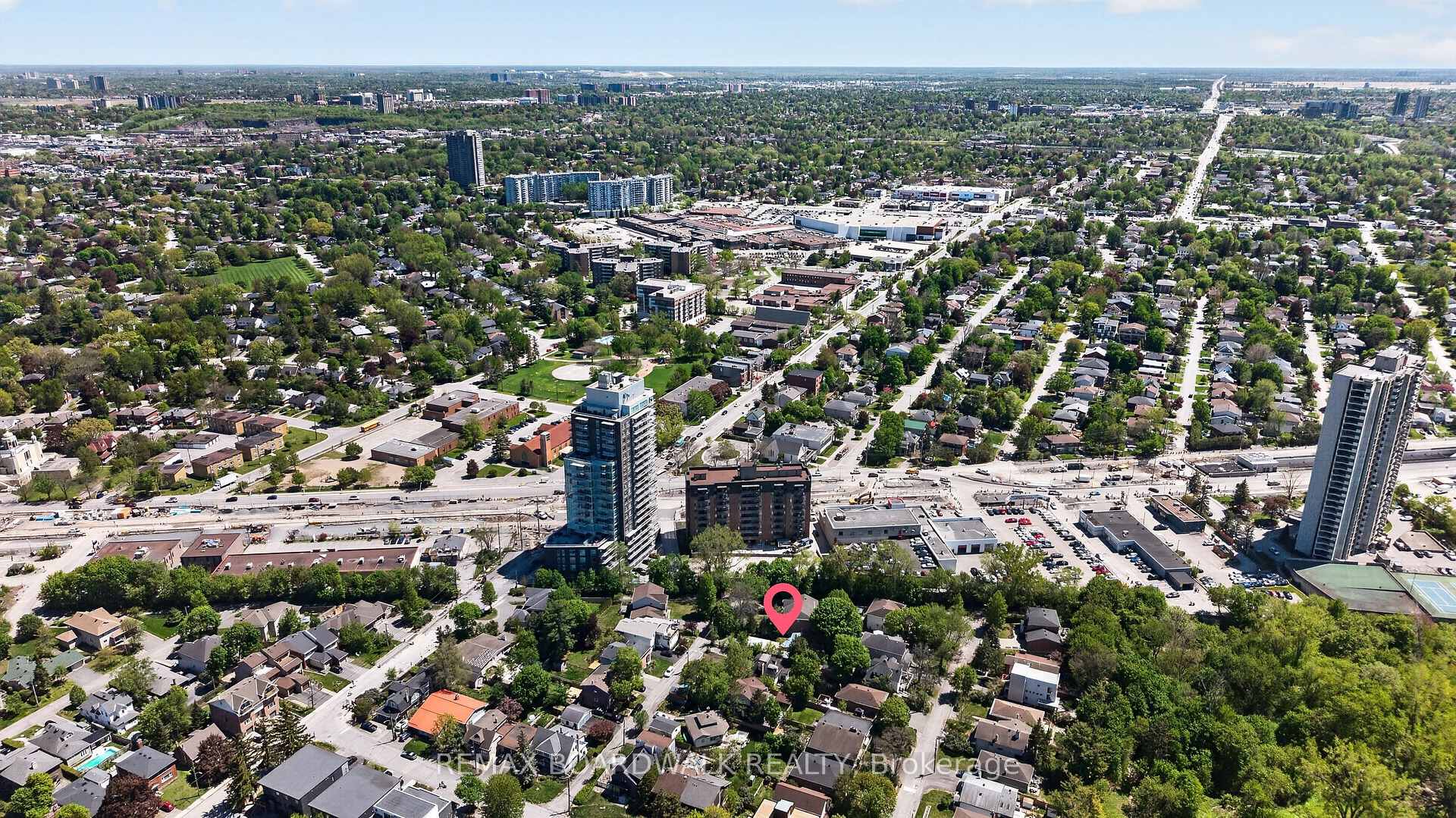 Photo 10 of 92 Orvigale Road, Ottawa, Woodroffe — HOMEH