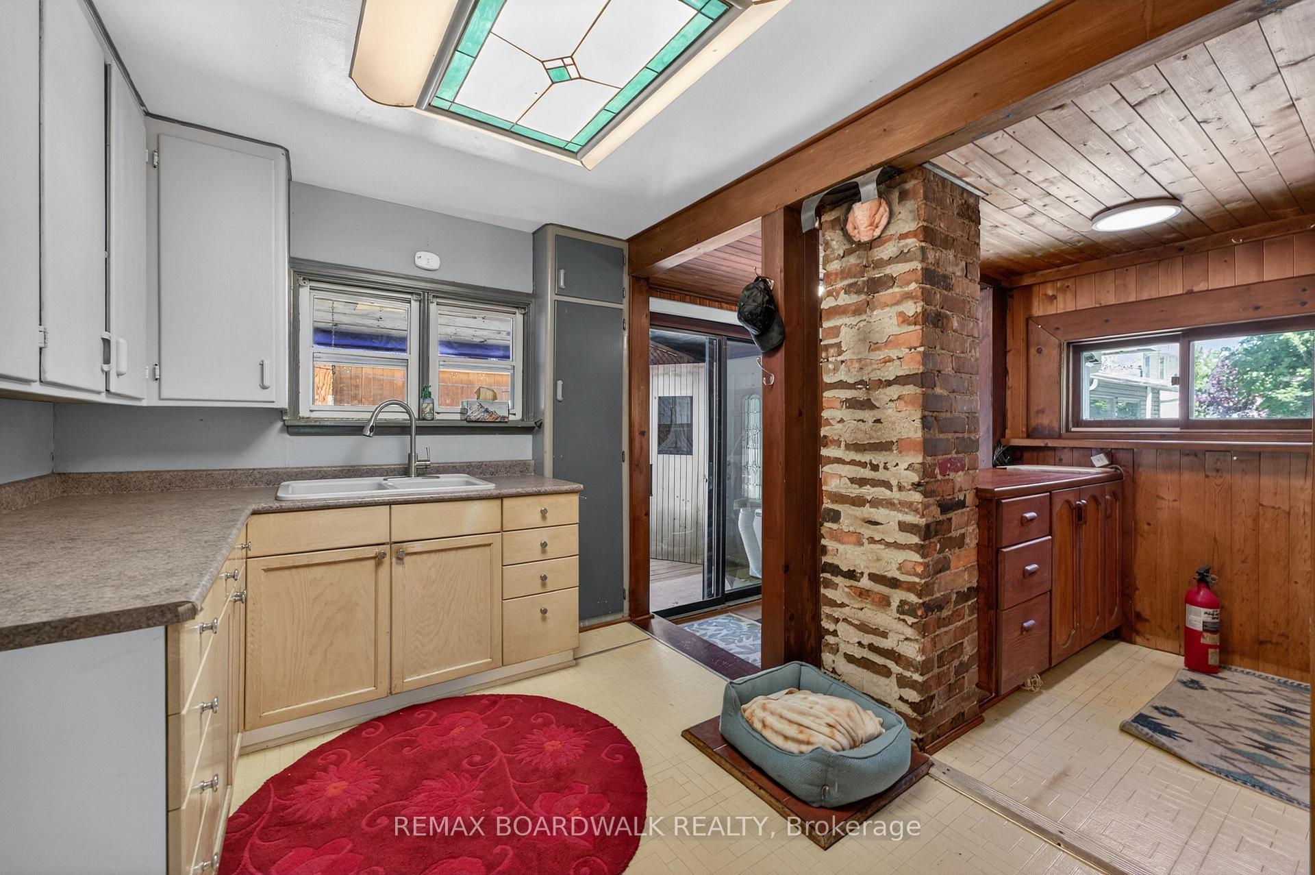 Photo 20 of 92 Orvigale Road, Ottawa, Woodroffe — HOMEH