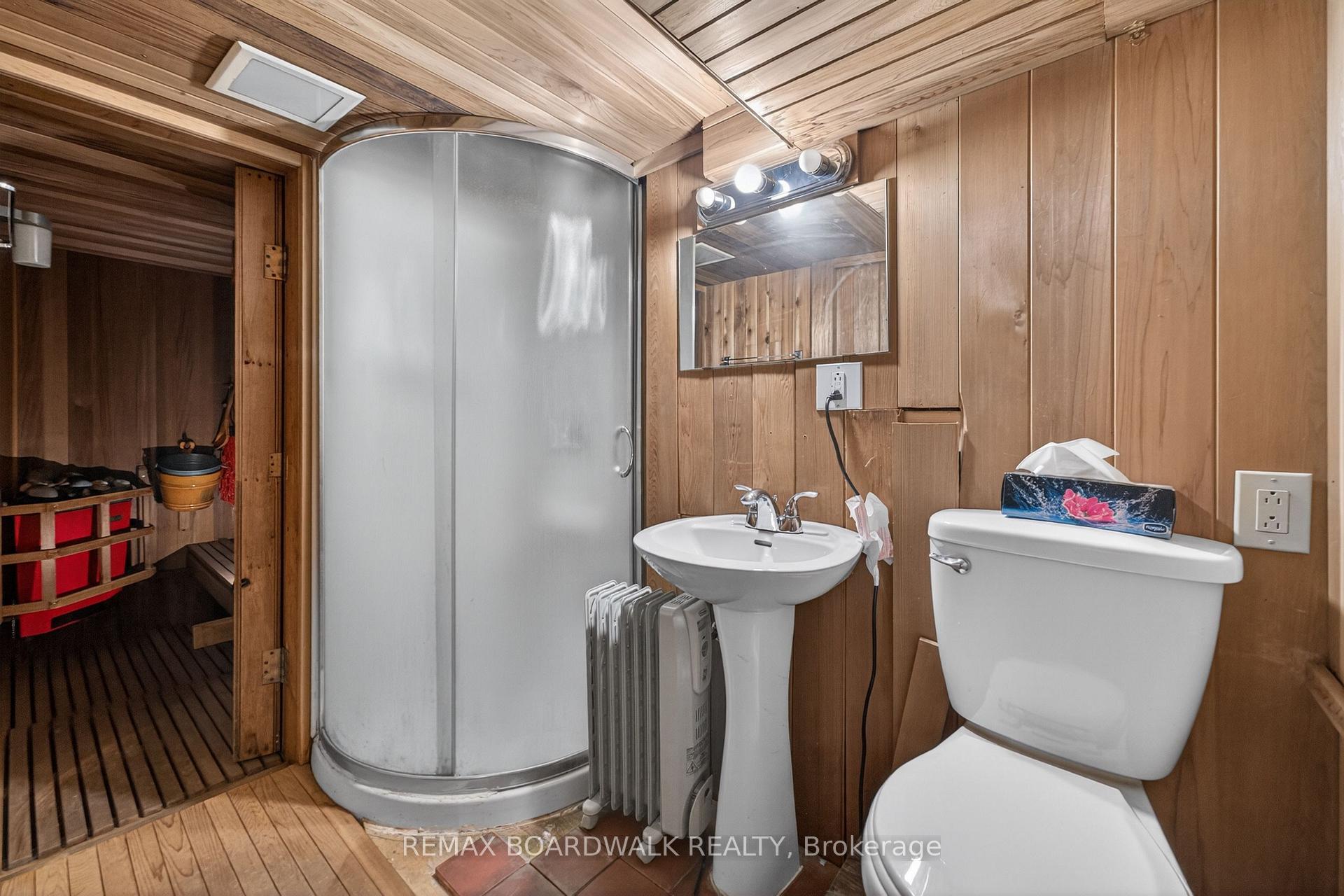 Photo 38 of 92 Orvigale Road, Ottawa, Woodroffe — HOMEH
