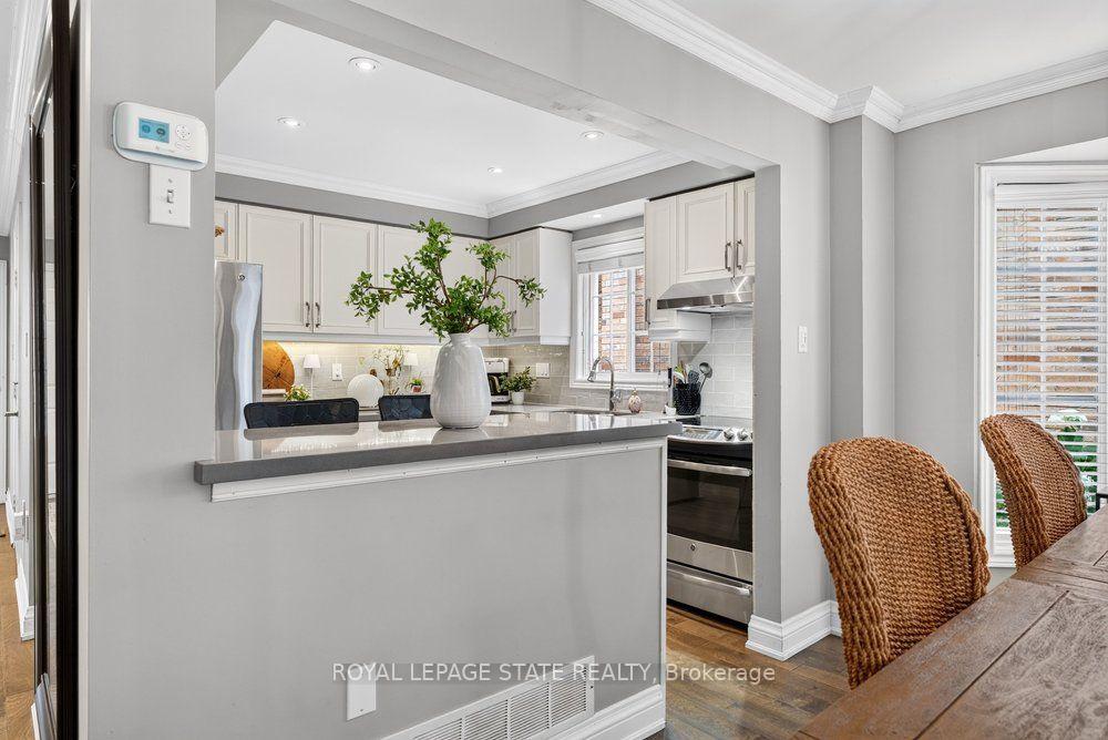Photo 22 of Unit 6, 44 Frances Avenue, Hamilton, Lakeshore — HOMEH