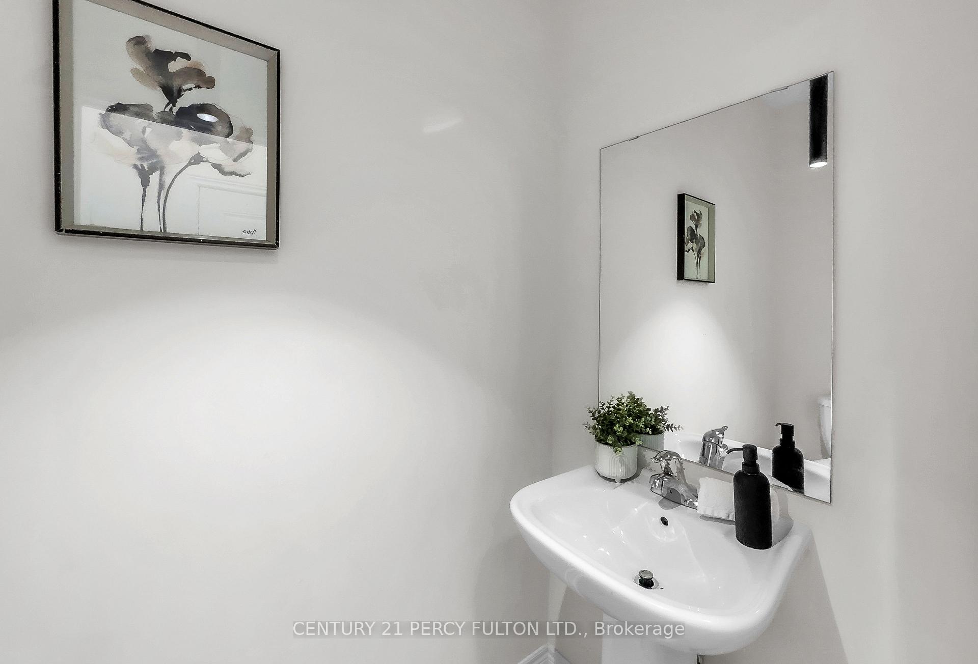 Photo 17 of 54 Conarty Crescent, Whitby, Rural Whitby — HOMEH
