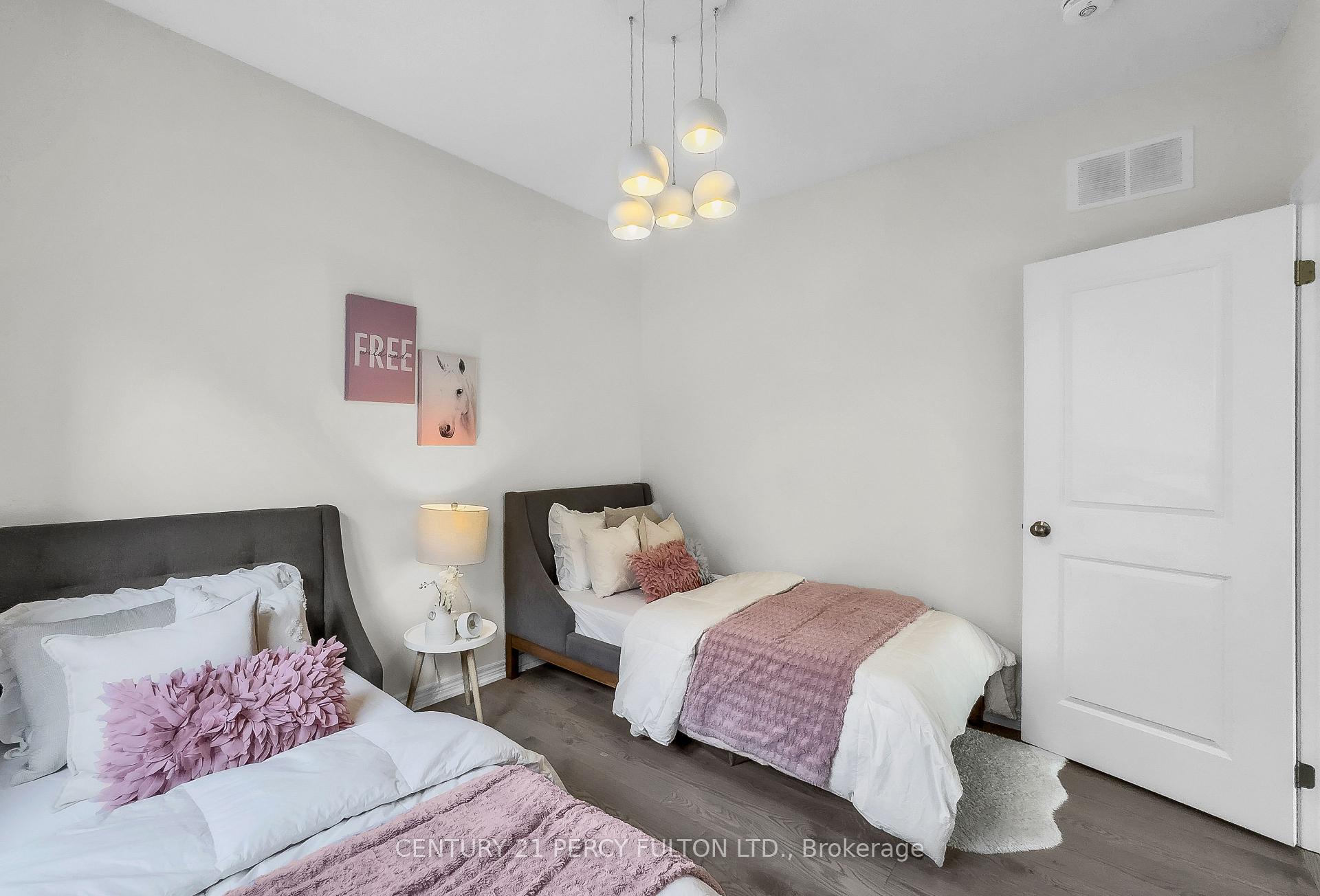 Photo 46 of 54 Conarty Crescent, Whitby, Rural Whitby — HOMEH