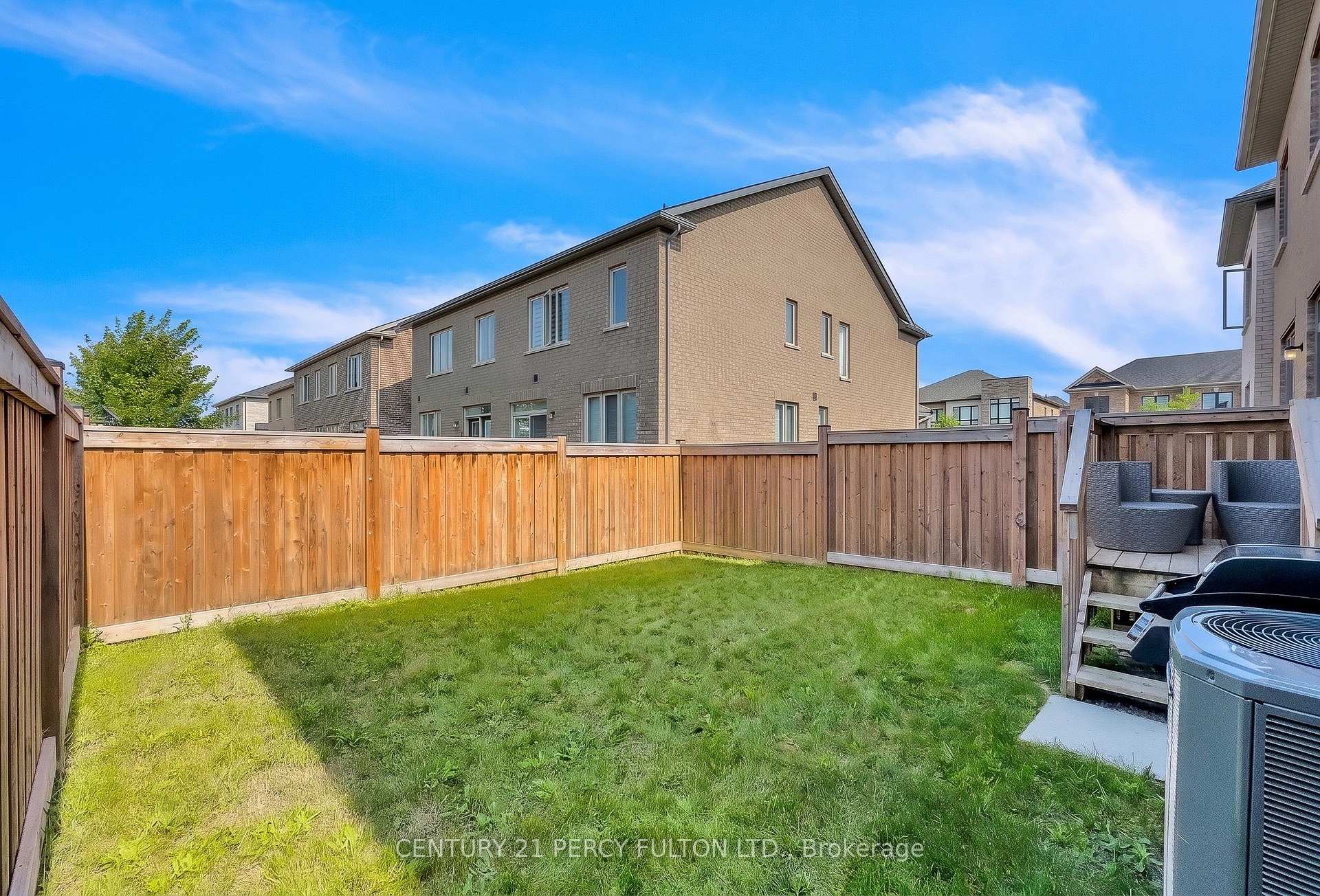 Photo 39 of 54 Conarty Crescent, Whitby, Rural Whitby — HOMEH