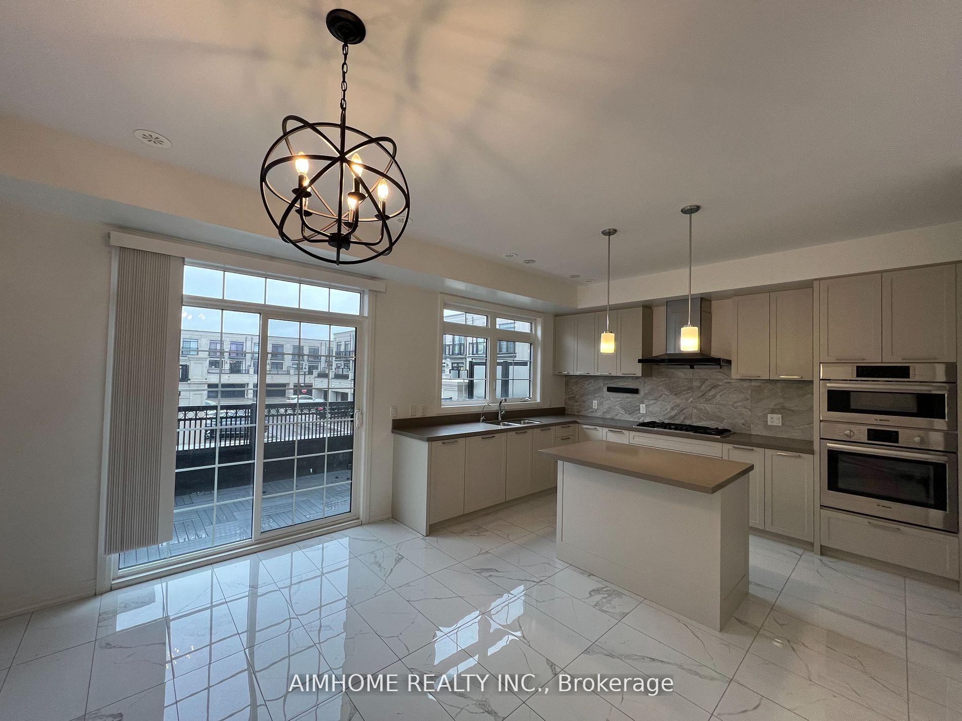 Photo 4 of 80 Village Parkway, Markham, Unionville — HOMEH