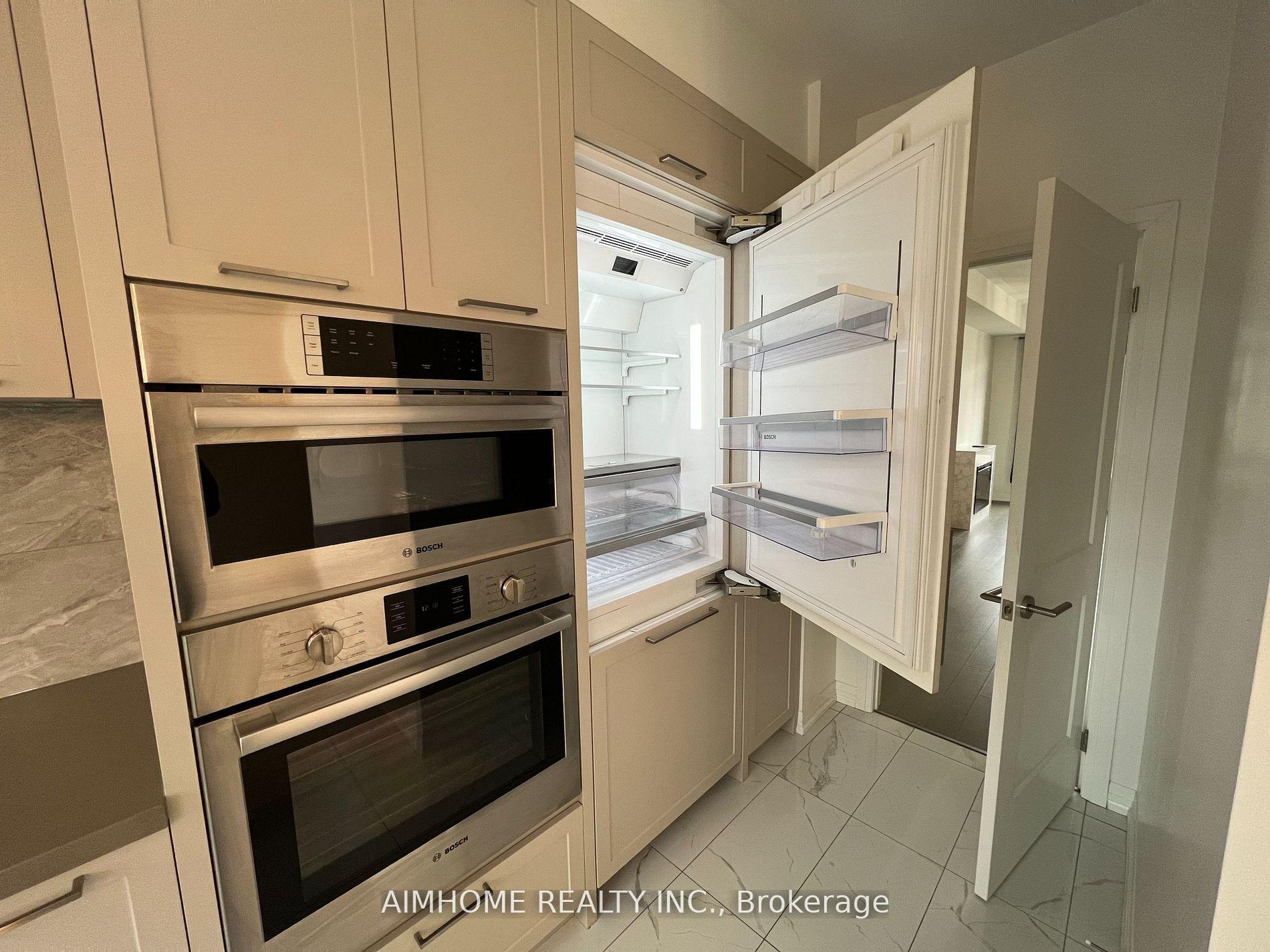 Photo 5 of 80 Village Parkway, Markham, Unionville — HOMEH