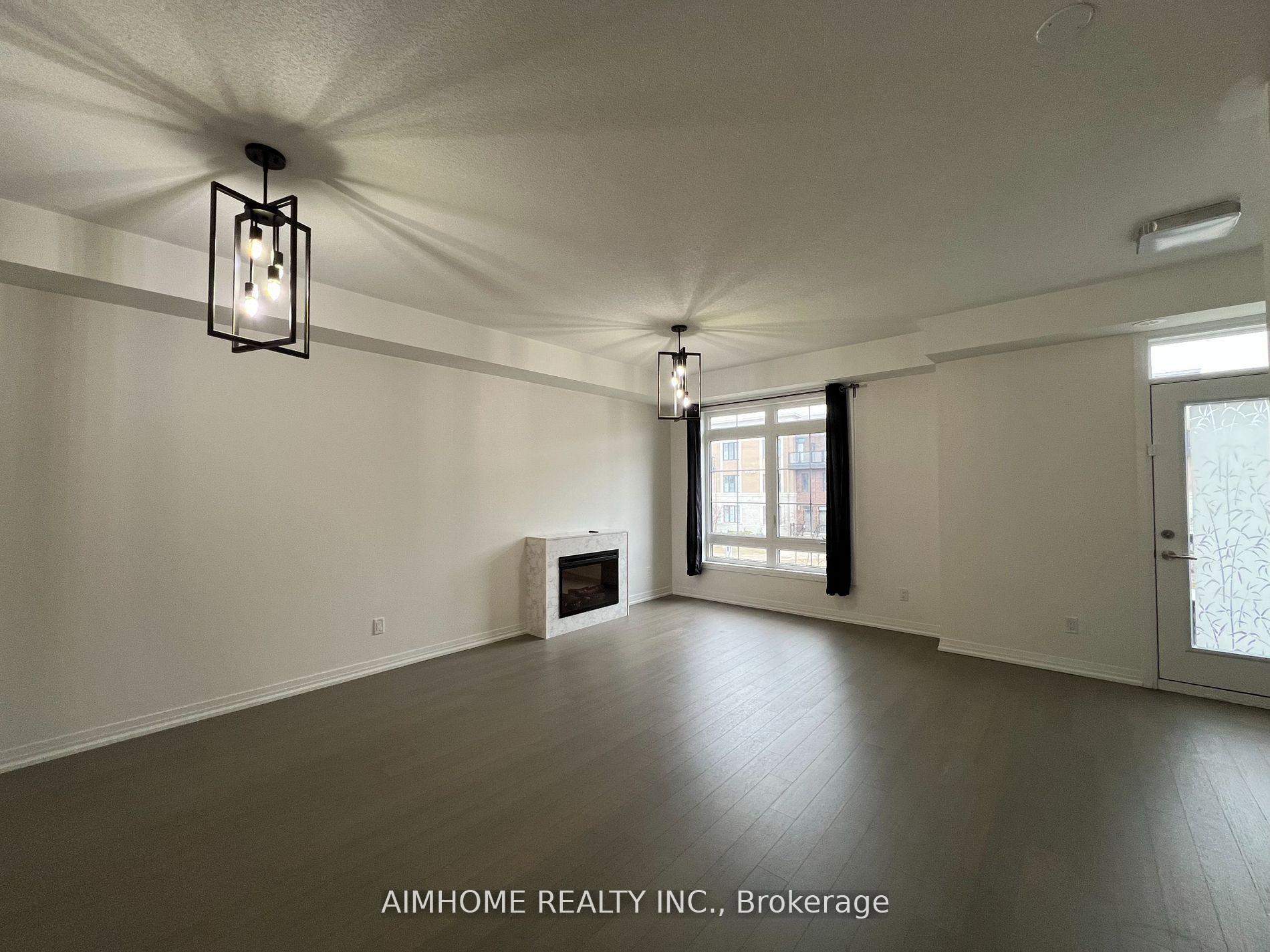Photo 6 of 80 Village Parkway, Markham, Unionville — HOMEH