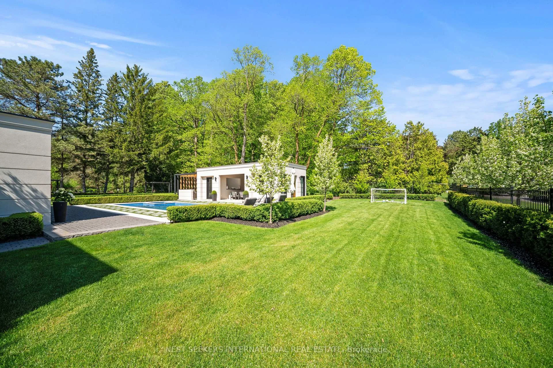 Photo 51 of 6 Forestave Crescent, King, Nobleton — HOMEH