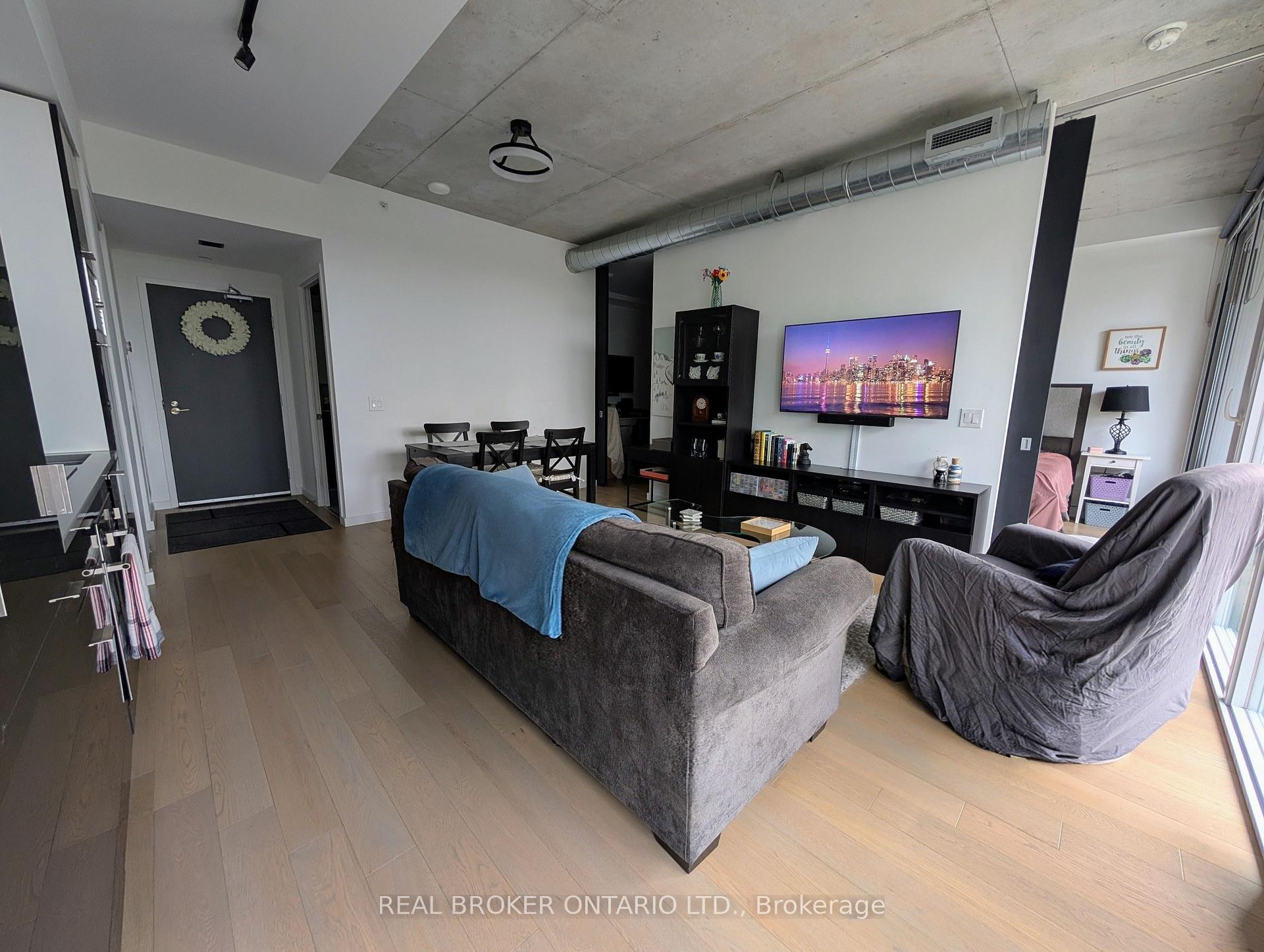 Photo 3 of Unit 712, 170 Bayview Avenue, Toronto, Waterfront Communities — HOMEH