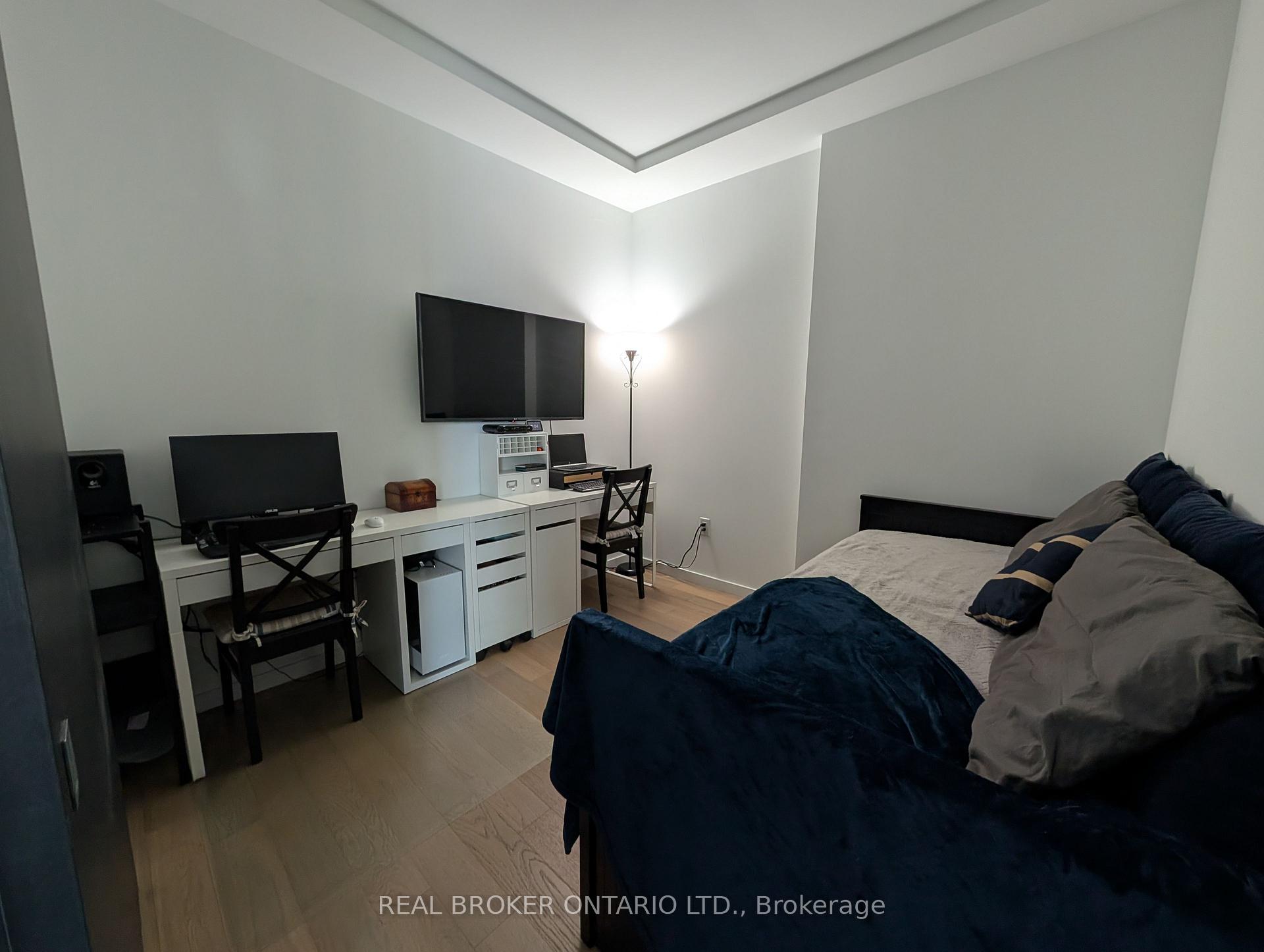 Photo 11 of Unit 712, 170 Bayview Avenue, Toronto, Waterfront Communities — HOMEH