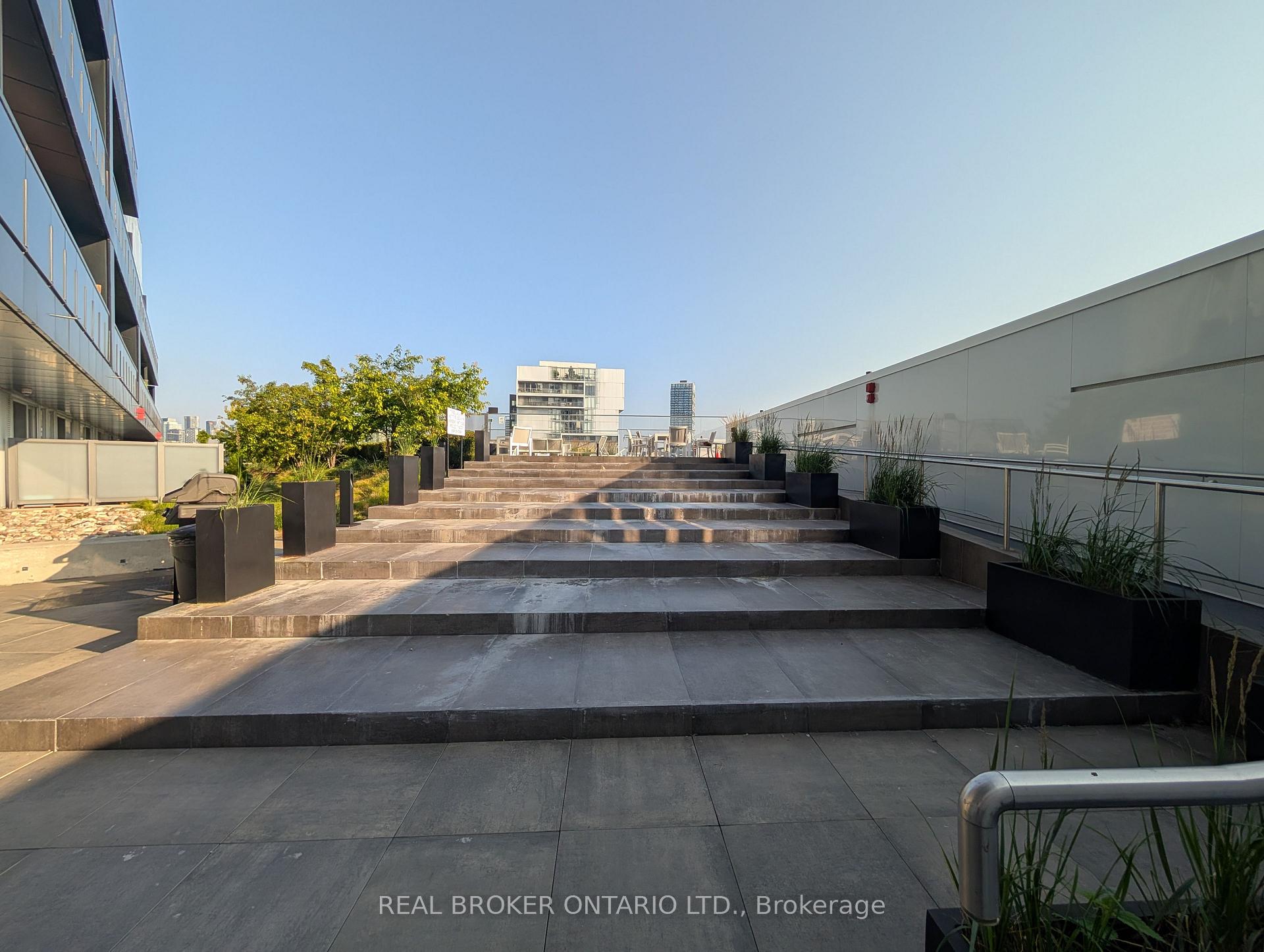 Photo 42 of Unit 712, 170 Bayview Avenue, Toronto, Waterfront Communities — HOMEH