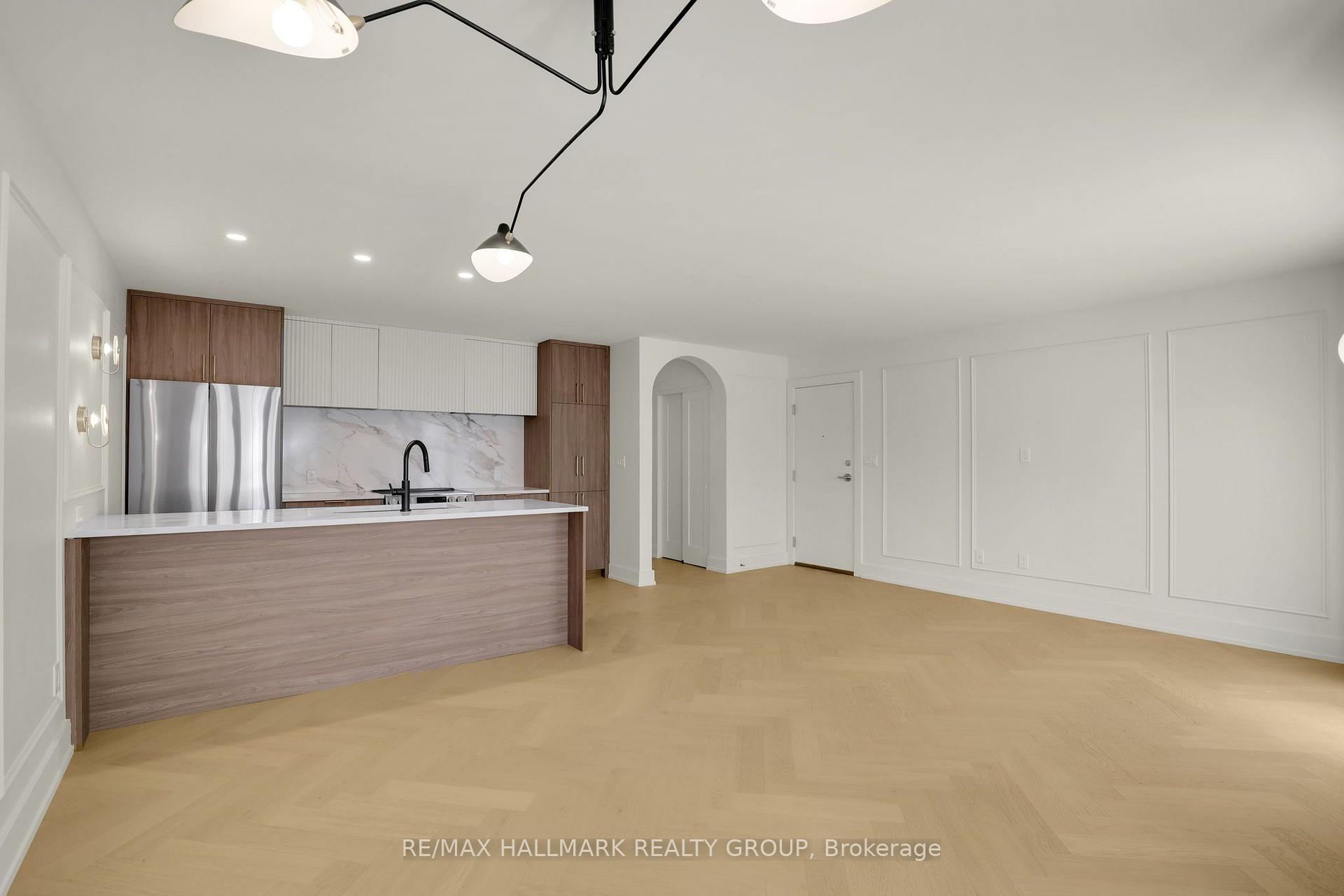 Photo 11 of Unit 2, 13 Ella Street, Ottawa, Glebe — HOMEH