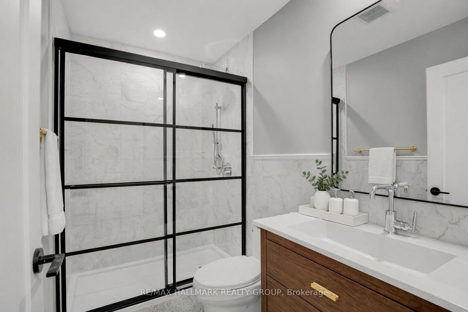 Photo 27 of Unit 2, 13 Ella Street, Ottawa, Glebe — HOMEH