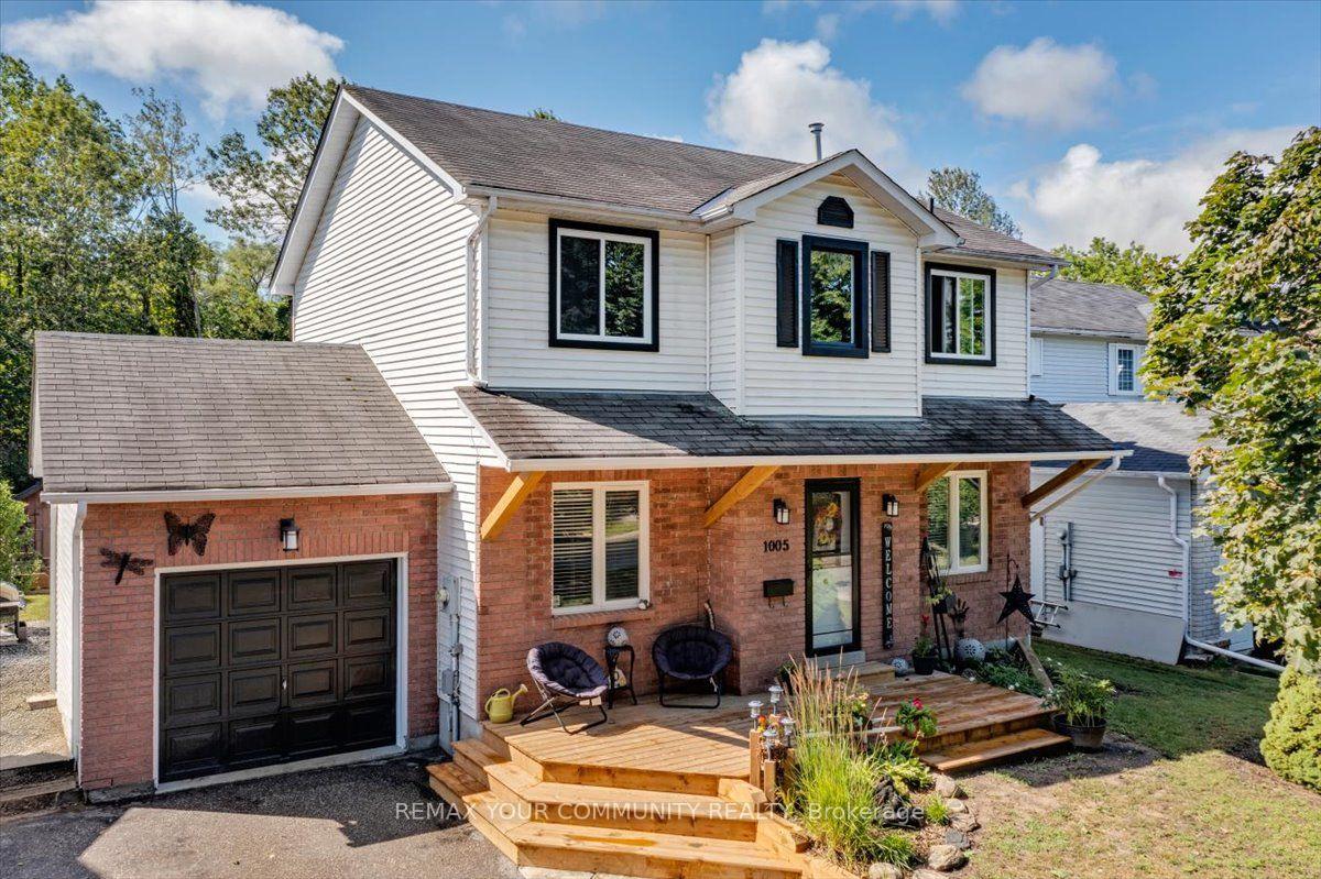 Photo 3 of 1005 Vance Crescent, Innisfil, Rural Innisfil — HOMEH