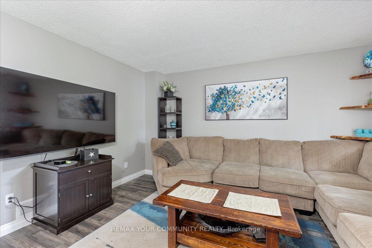 Photo 15 of 1005 Vance Crescent, Innisfil, Rural Innisfil — HOMEH