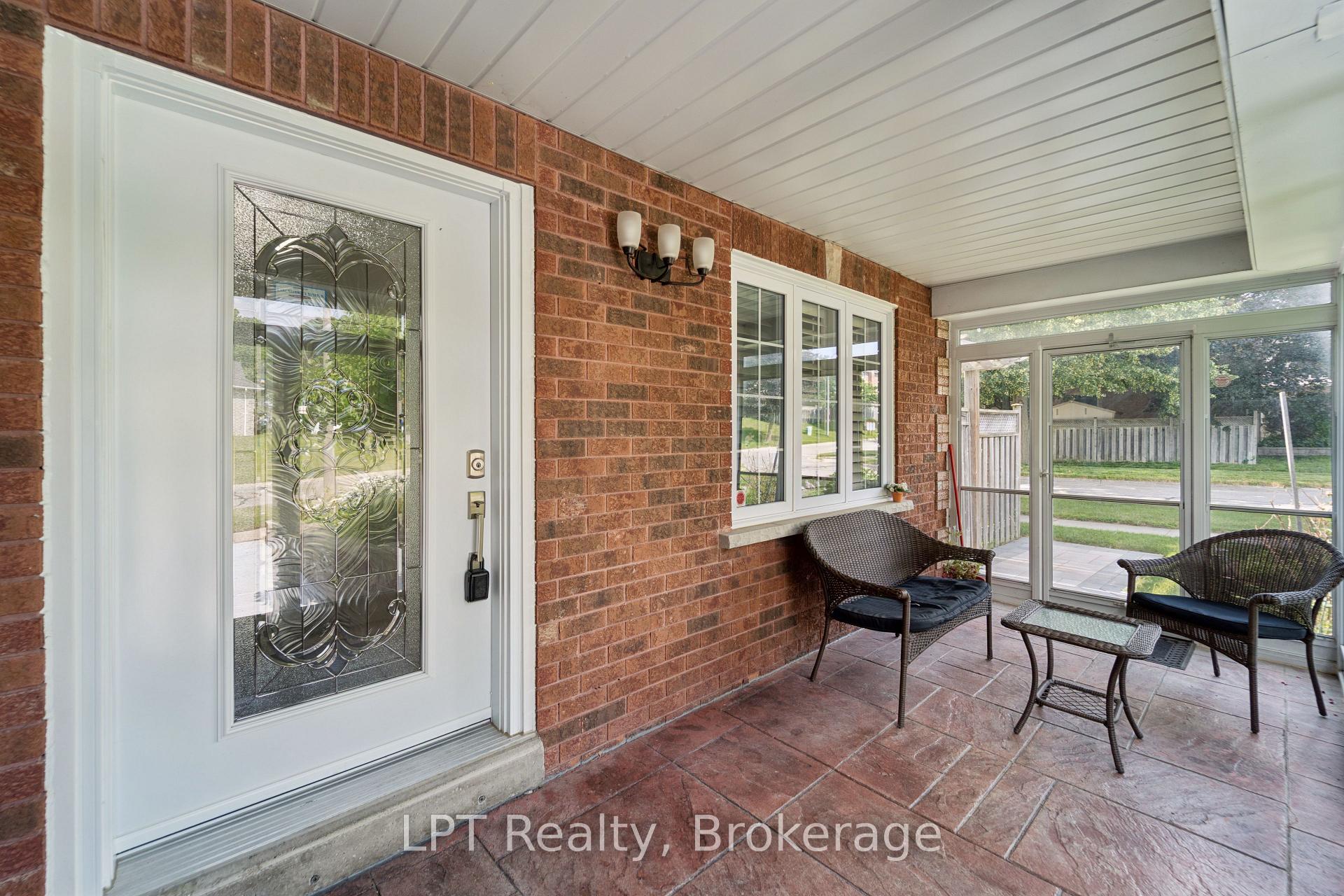 Photo 5 of 1 Mayfield Crescent, Whitby, Pringle Creek — HOMEH