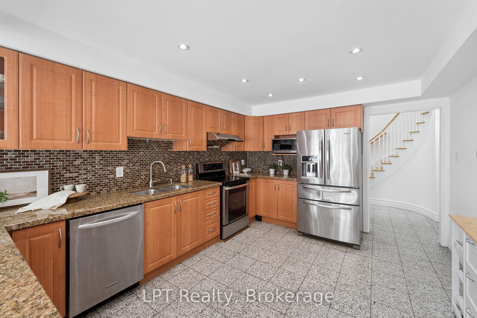 Photo 13 of 1 Mayfield Crescent, Whitby, Pringle Creek — HOMEH