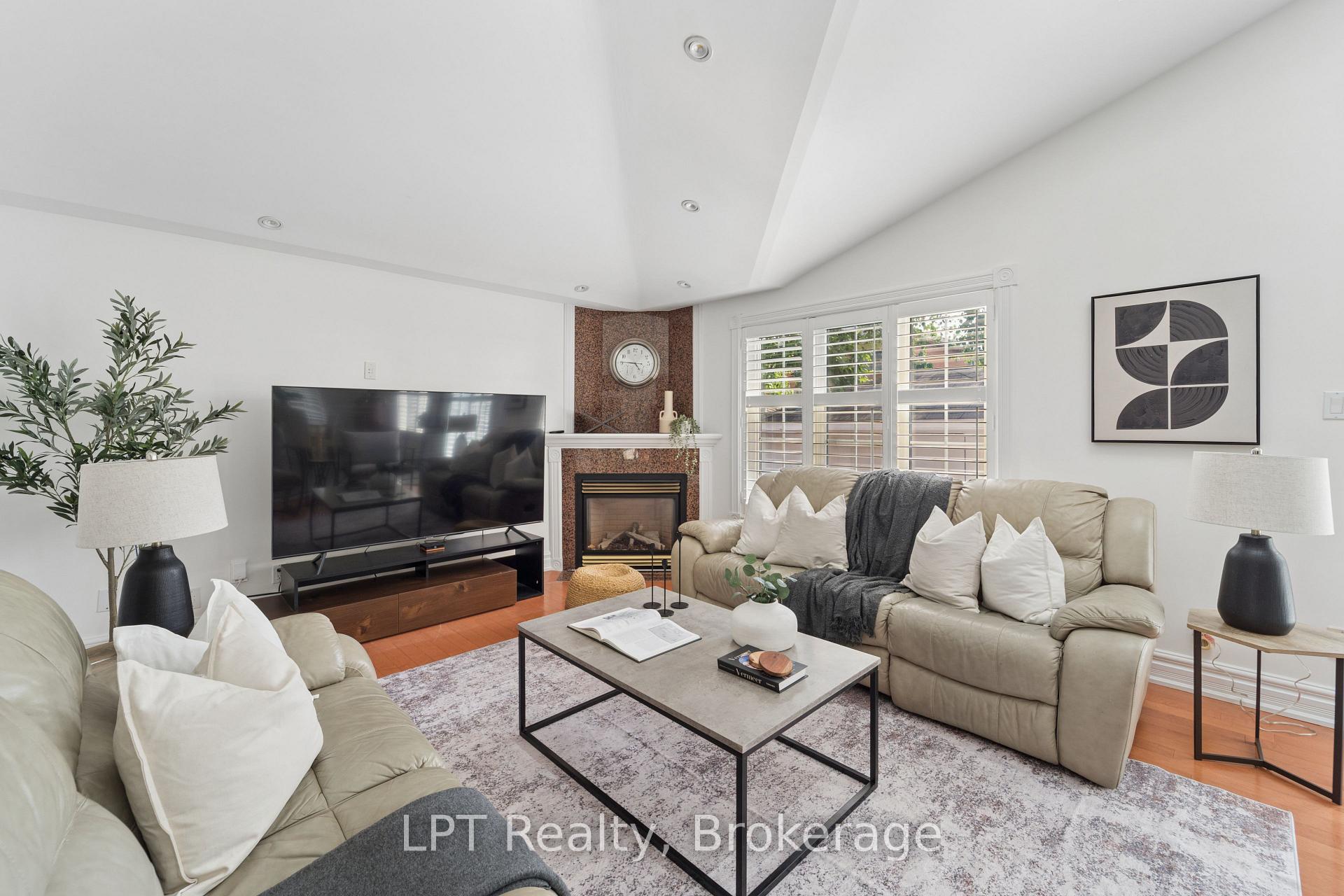 Photo 19 of 1 Mayfield Crescent, Whitby, Pringle Creek — HOMEH