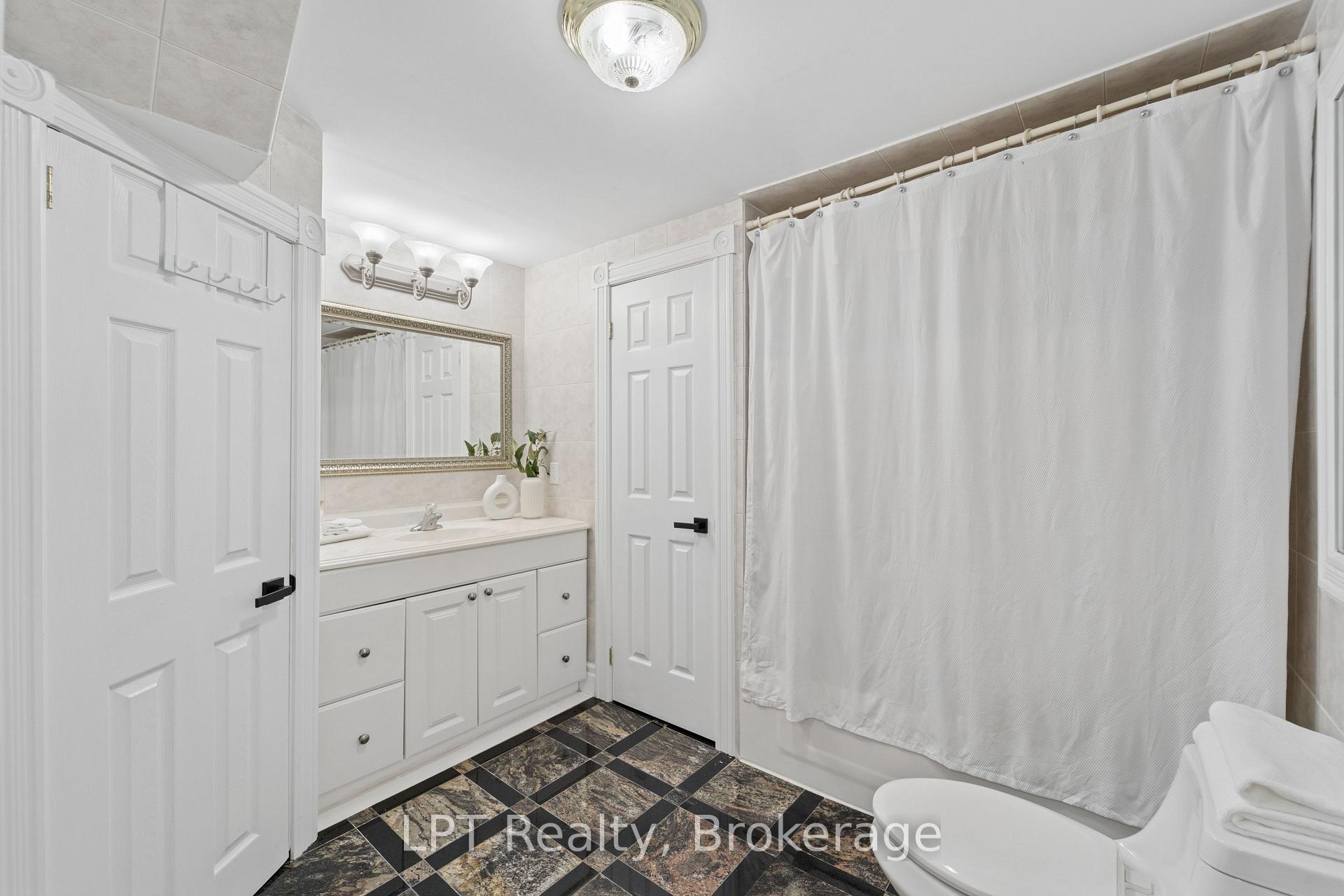 Photo 42 of 1 Mayfield Crescent, Whitby, Pringle Creek — HOMEH