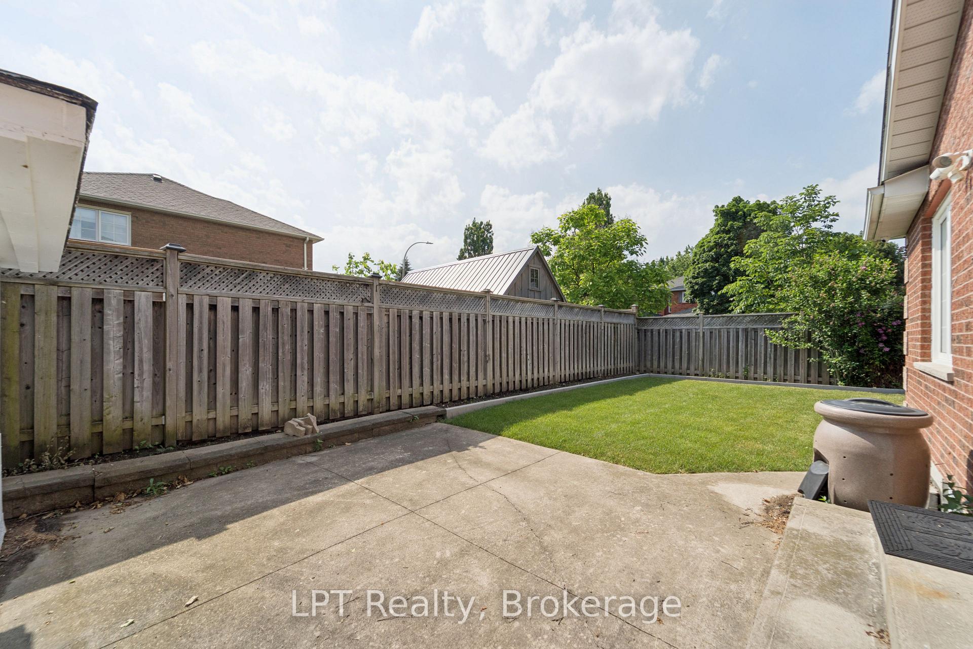 Photo 48 of 1 Mayfield Crescent, Whitby, Pringle Creek — HOMEH