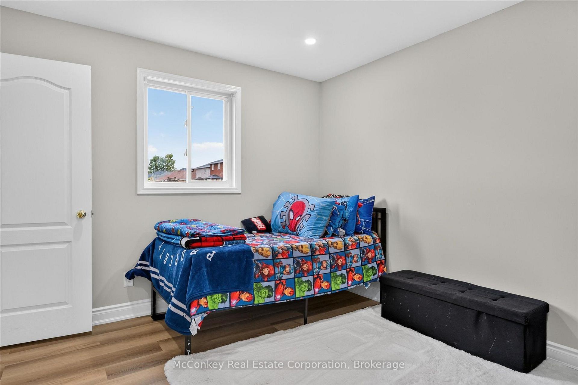 Photo 35 of 609 Ackerman Crescent, Peterborough, Monaghan Ward 2 — HOMEH