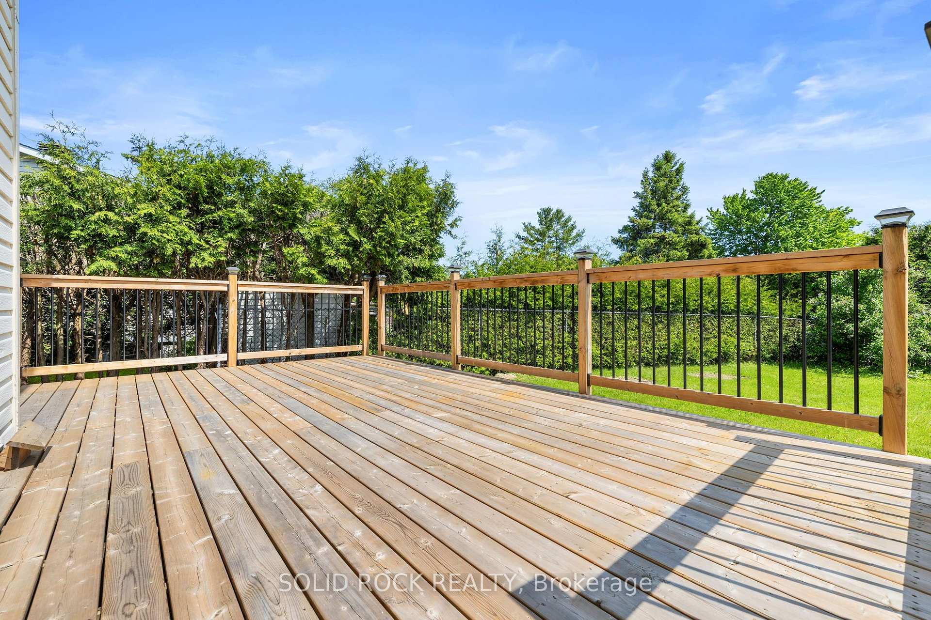 Photo 17 of 1631 Charbonneau Street, Ottawa, Bilberry Creek/Queenswood Heights — HOMEH