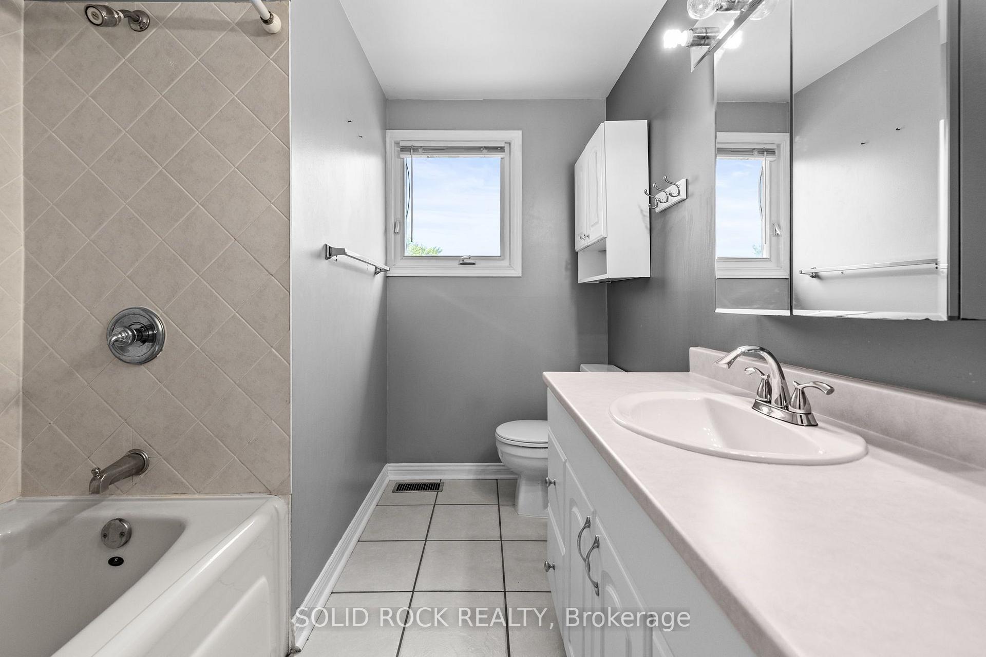 Photo 22 of 1631 Charbonneau Street, Ottawa, Bilberry Creek/Queenswood Heights — HOMEH