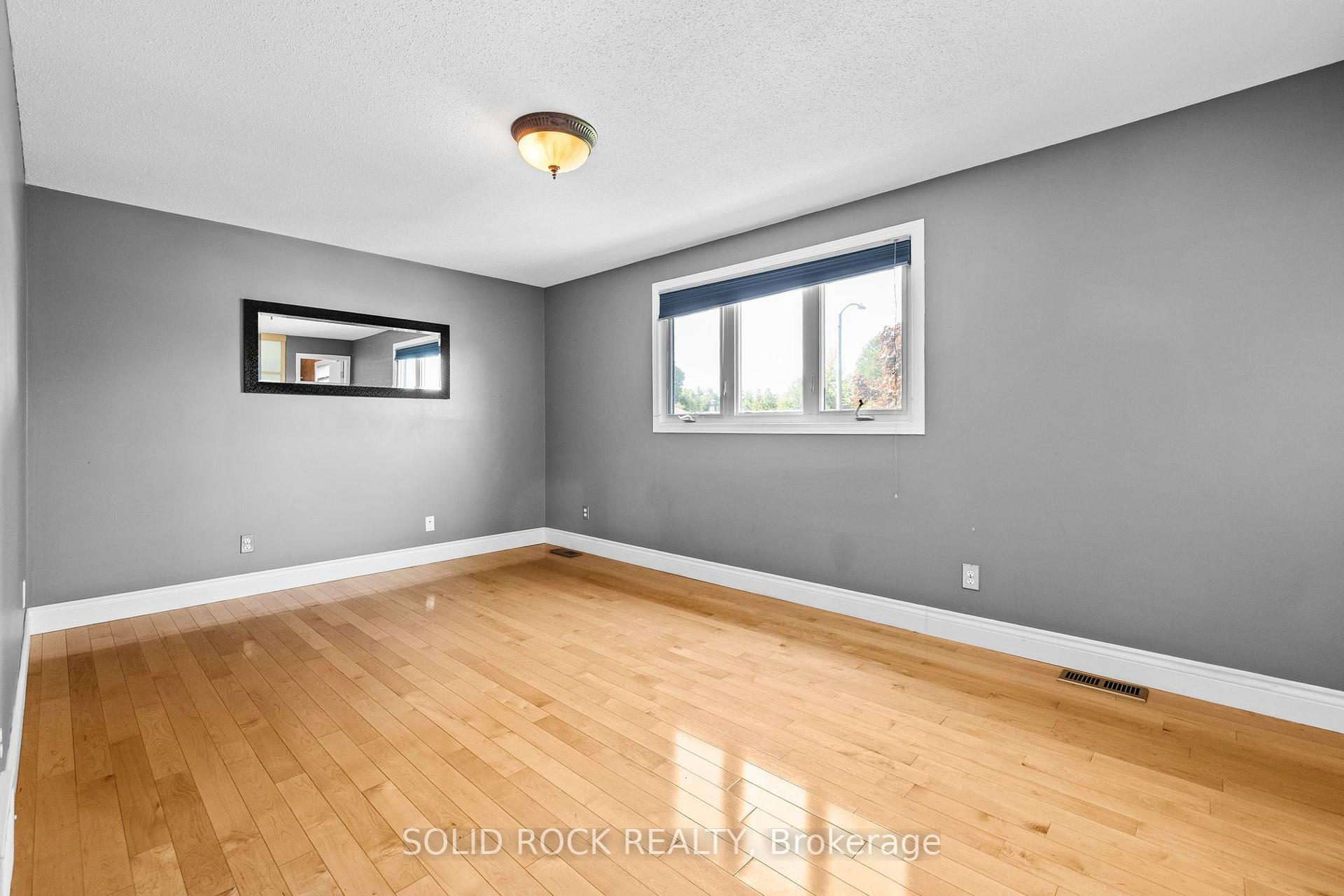 Photo 27 of 1631 Charbonneau Street, Ottawa, Bilberry Creek/Queenswood Heights — HOMEH
