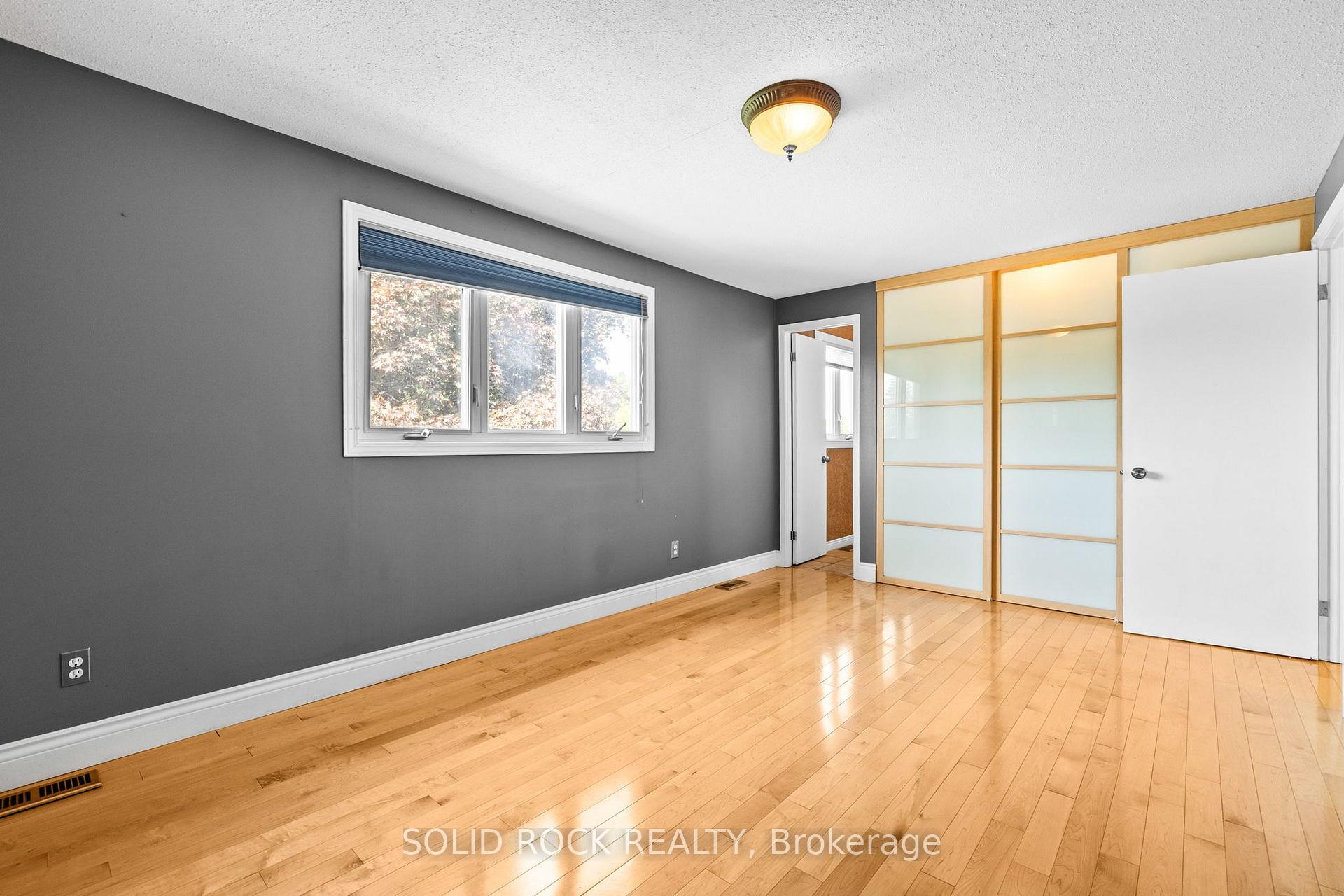 Photo 28 of 1631 Charbonneau Street, Ottawa, Bilberry Creek/Queenswood Heights — HOMEH