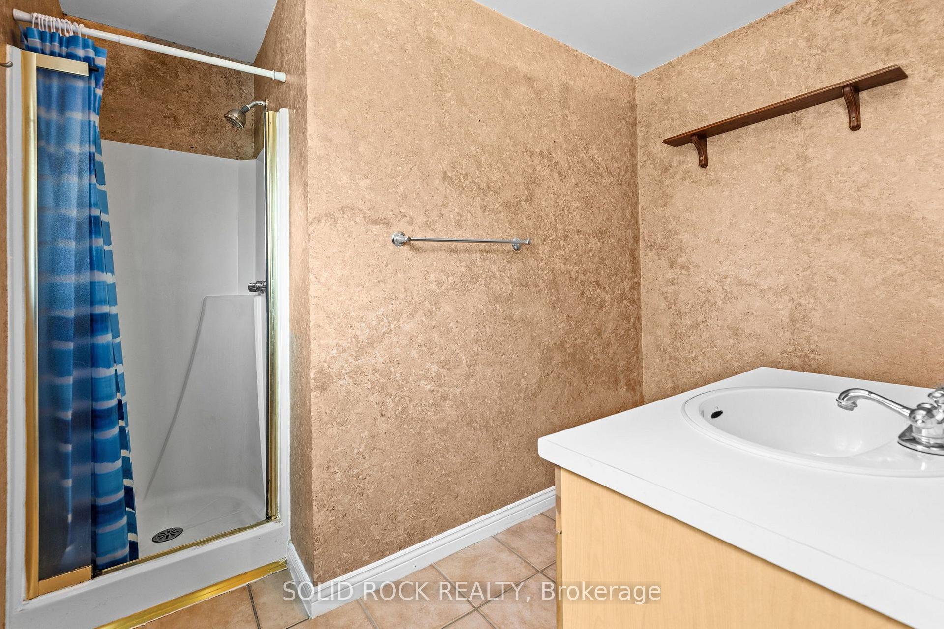 Photo 31 of 1631 Charbonneau Street, Ottawa, Bilberry Creek/Queenswood Heights — HOMEH