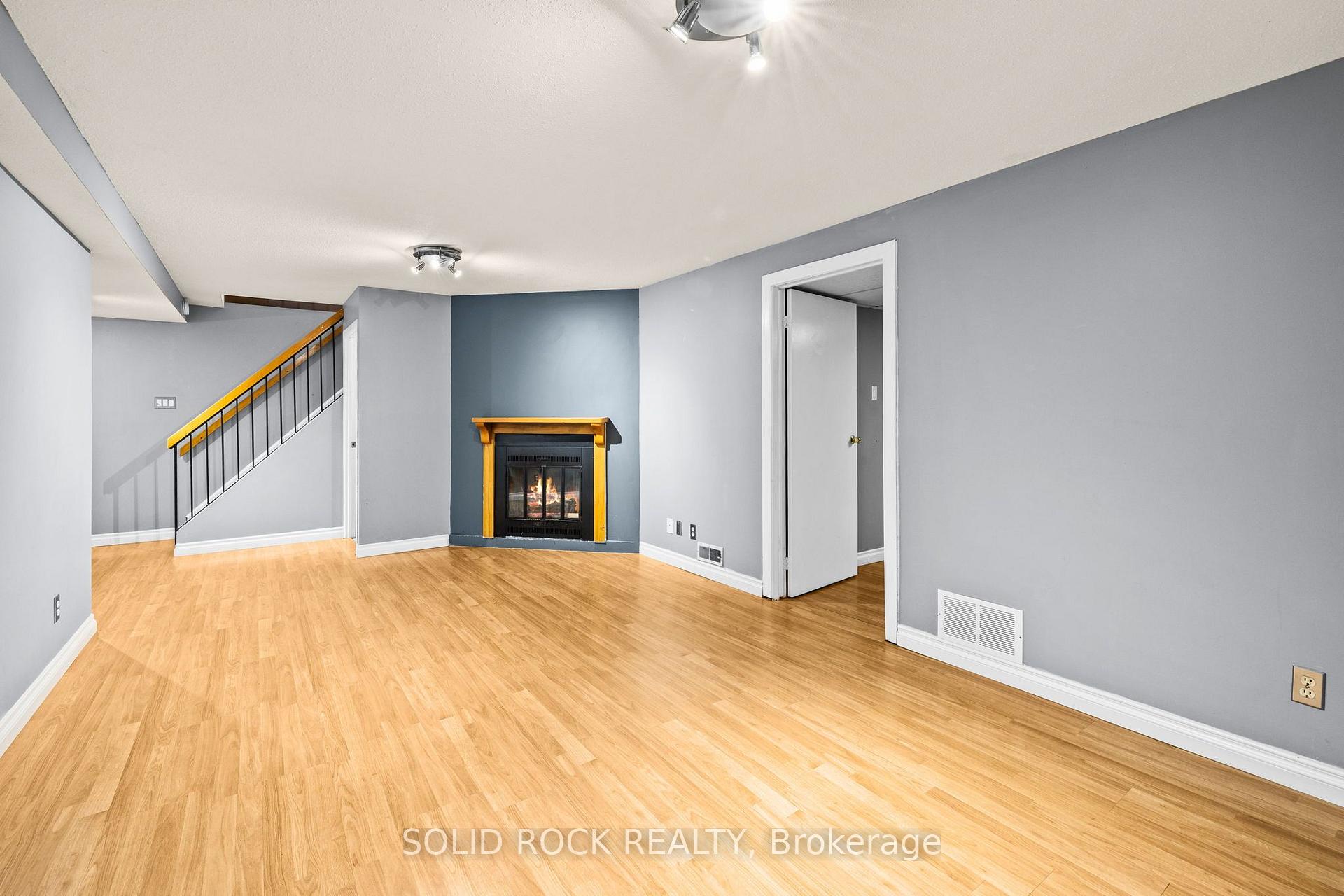 Photo 34 of 1631 Charbonneau Street, Ottawa, Bilberry Creek/Queenswood Heights — HOMEH